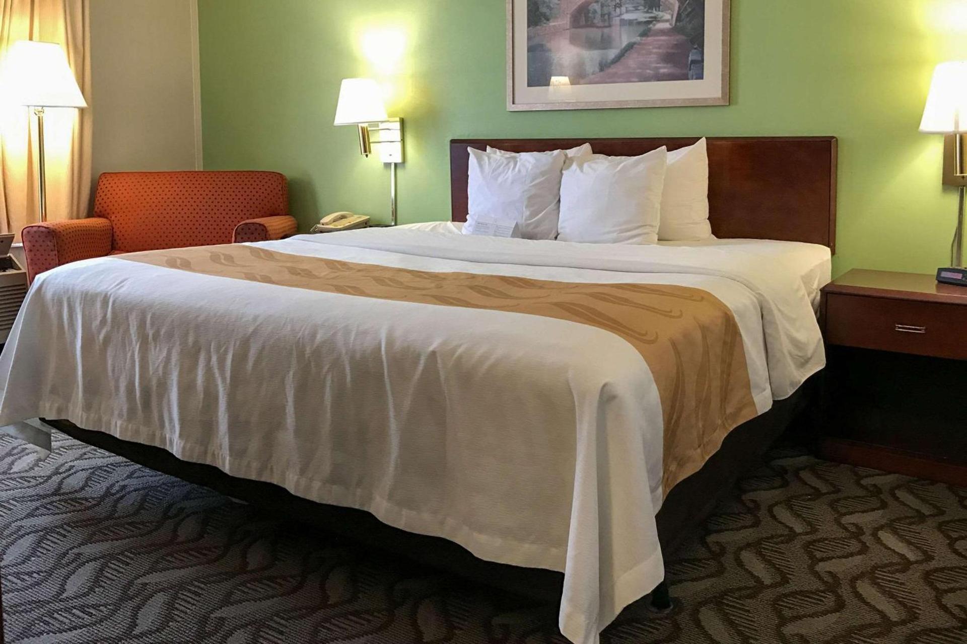 Quality Inn Holland - Toledo photo 10