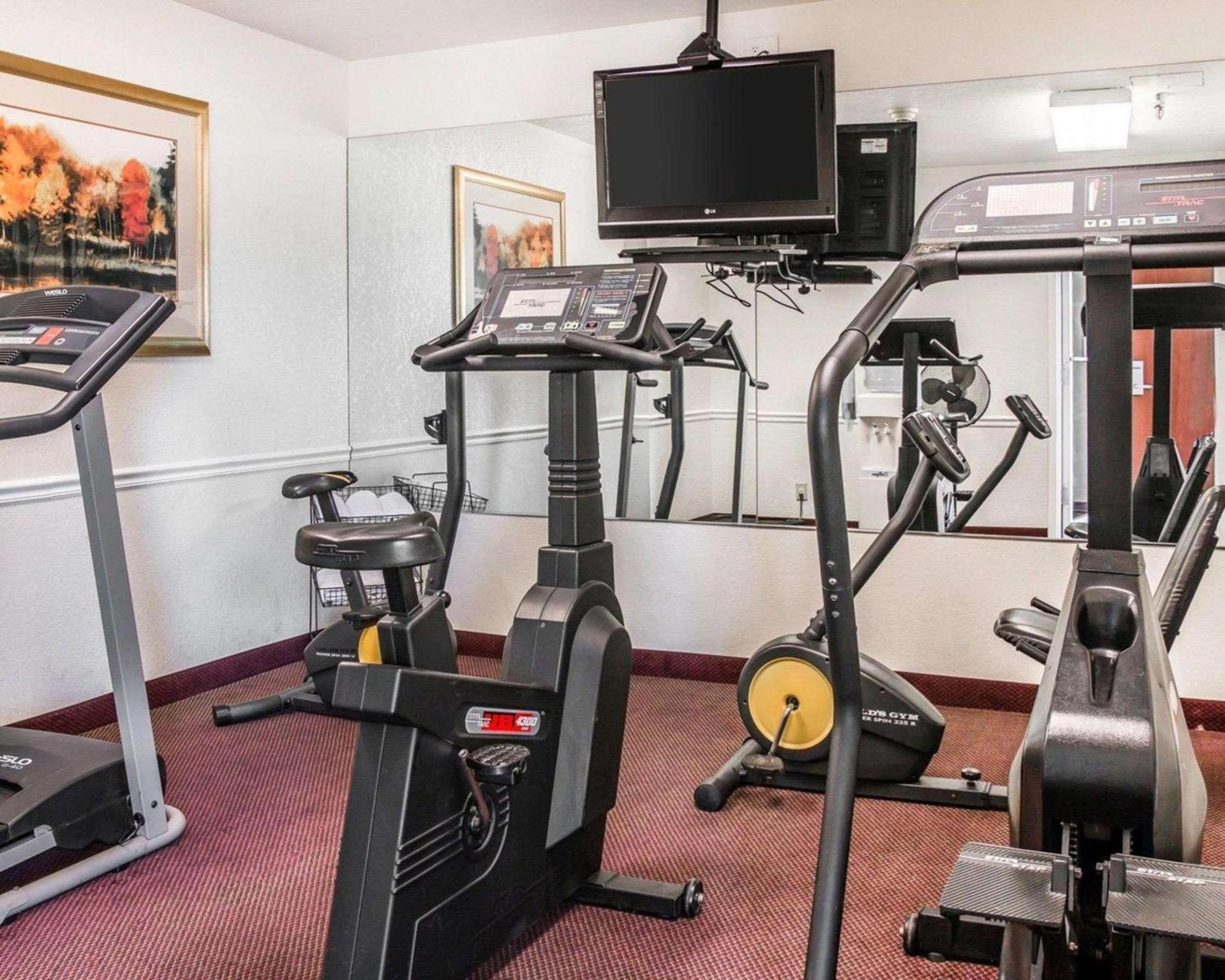 Quality Inn Holland - Toledo photo 12