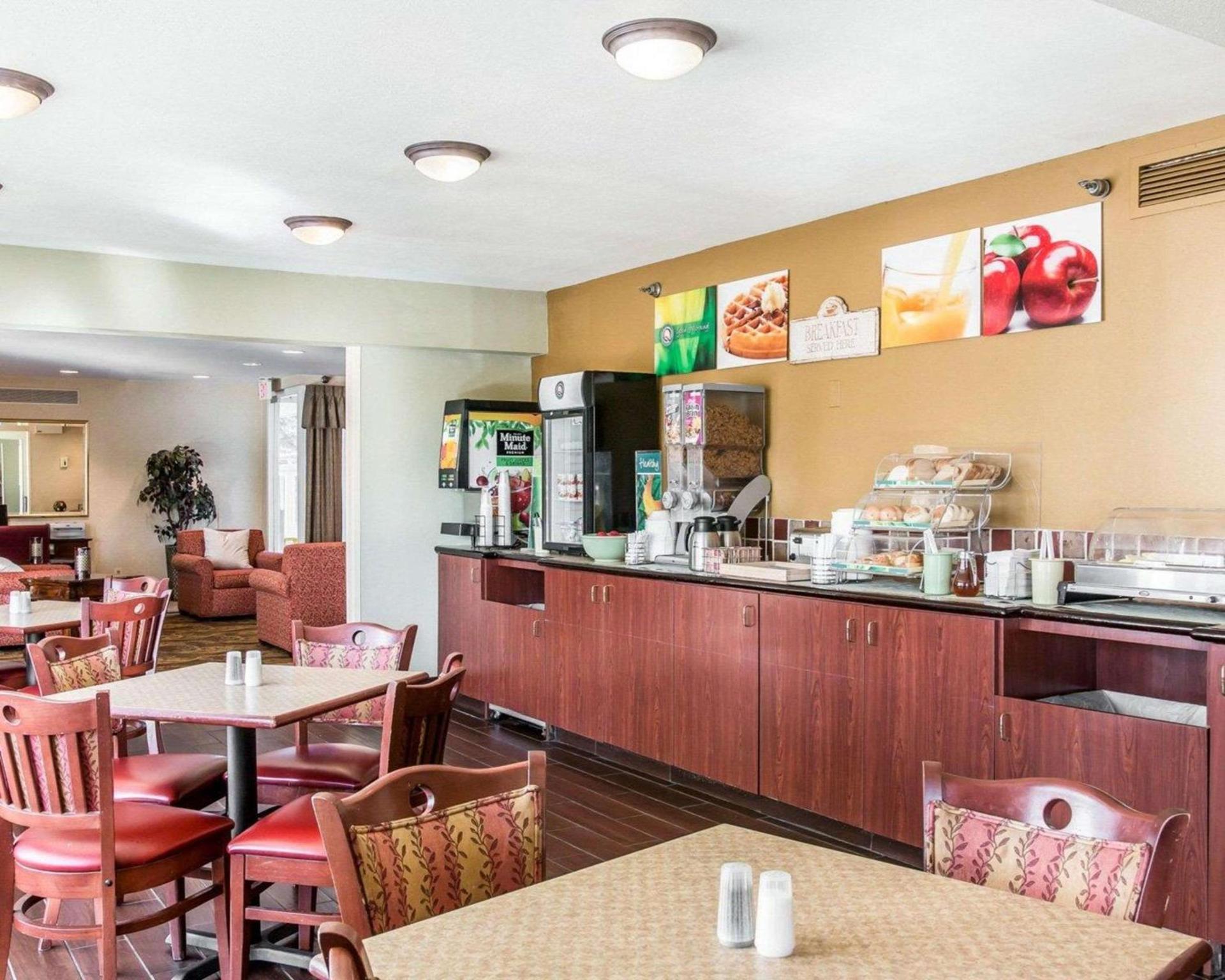 Quality Inn Holland - Toledo photo 16