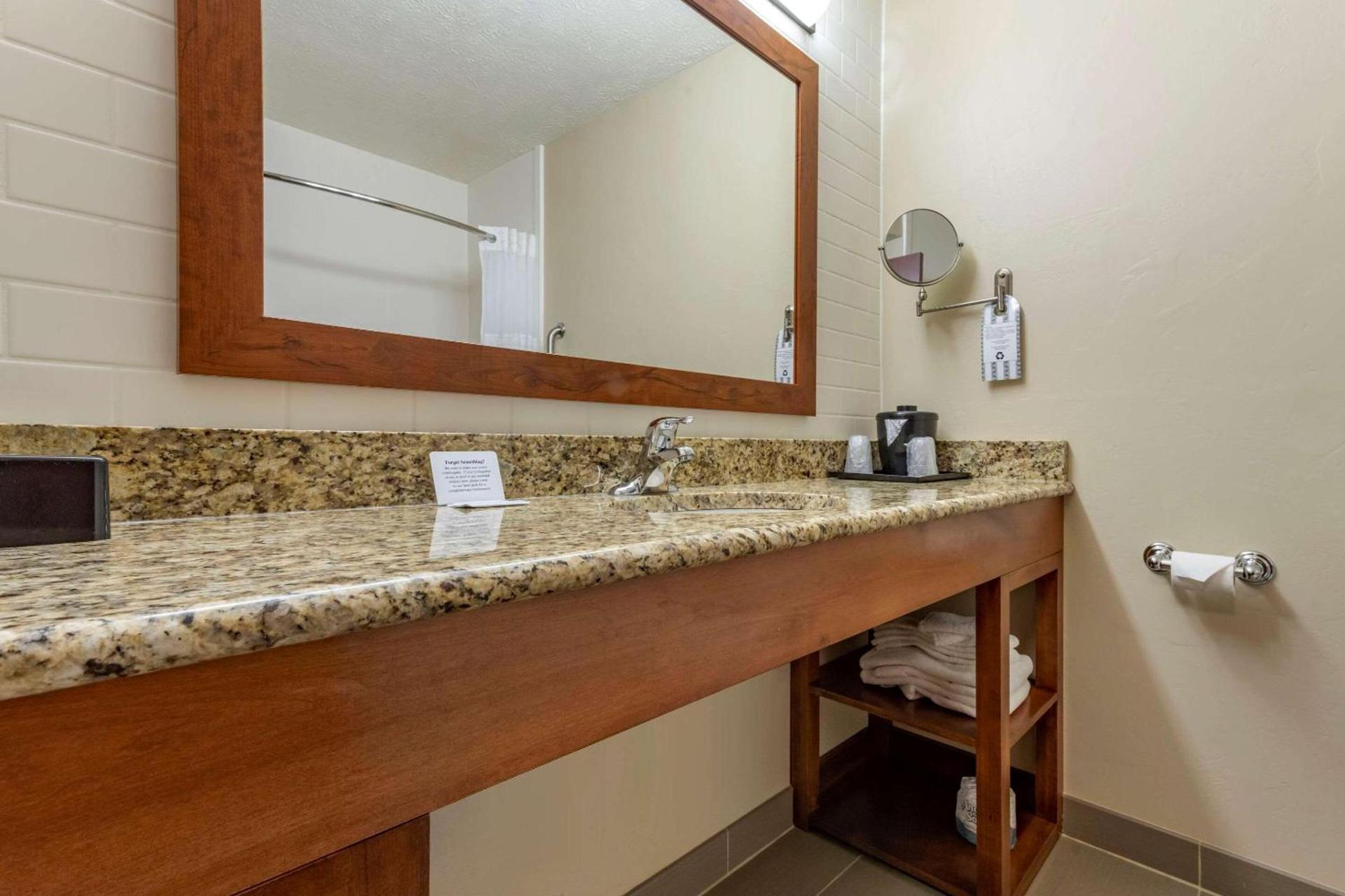 Quality Inn Dover photo 12