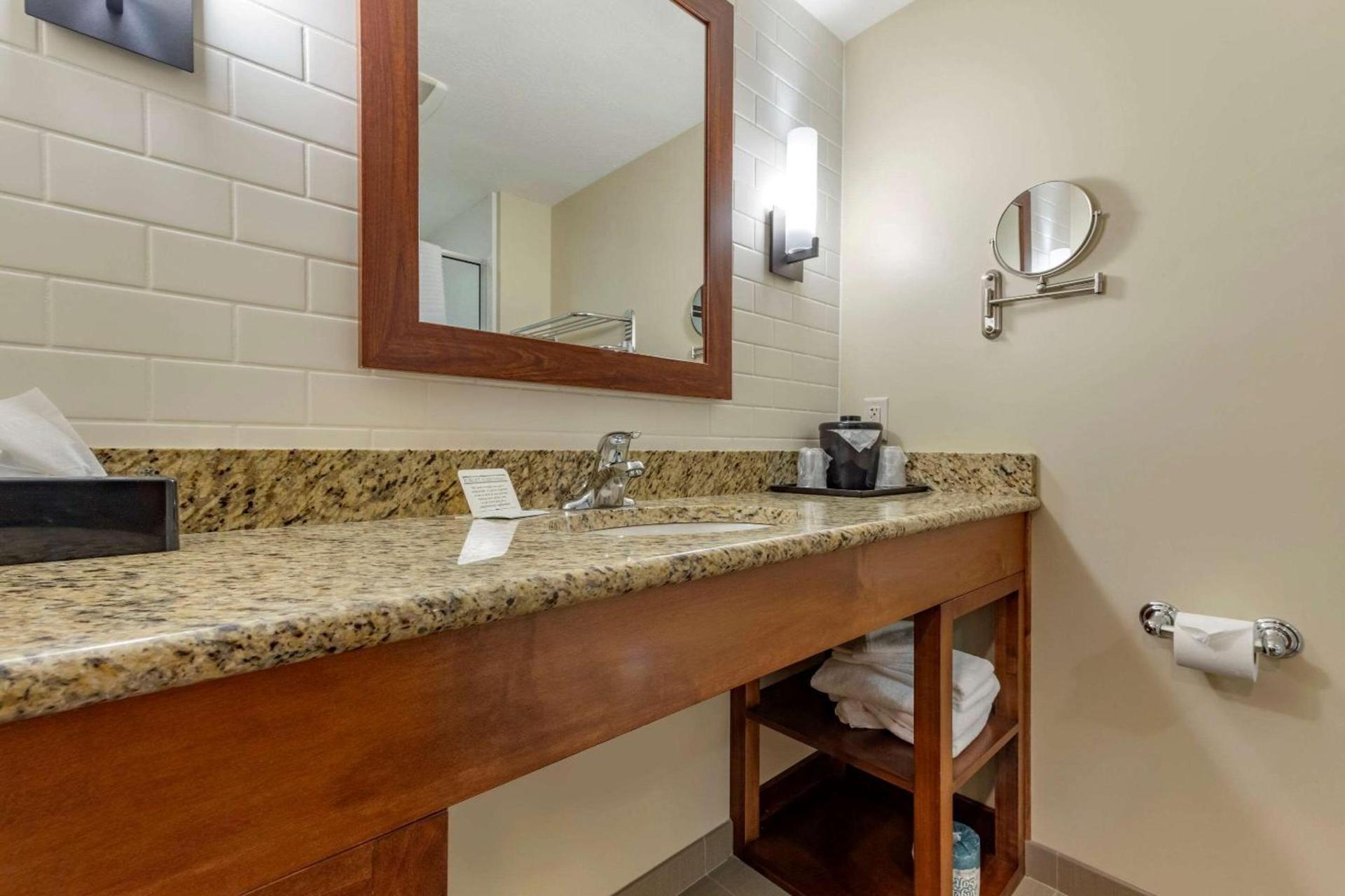 Quality Inn Dover photo 16