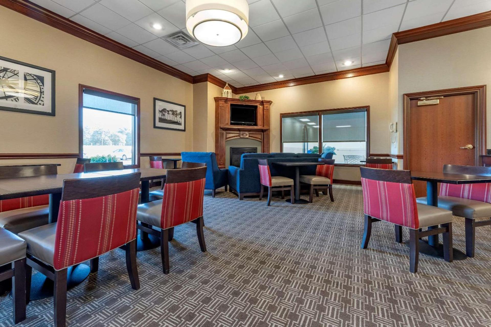 Quality Inn Dover photo 27
