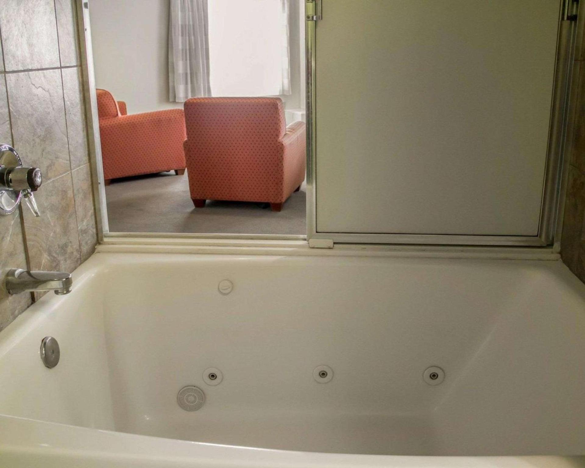 Sleep Inn Sandusky photo 7