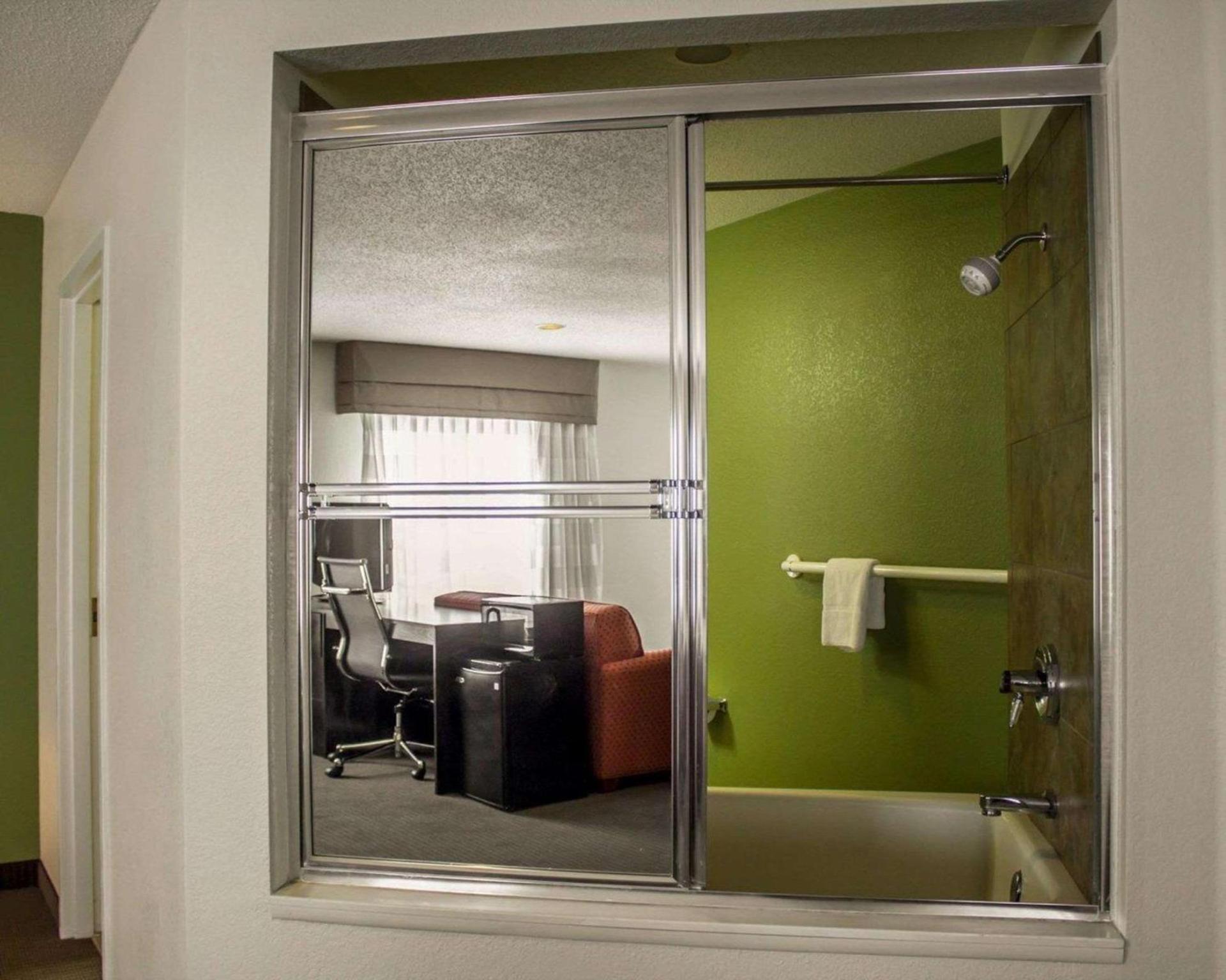 Sleep Inn Sandusky photo 10