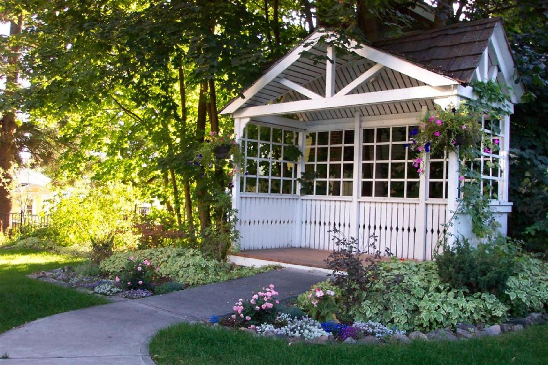 Greenbriar Inn photo 7