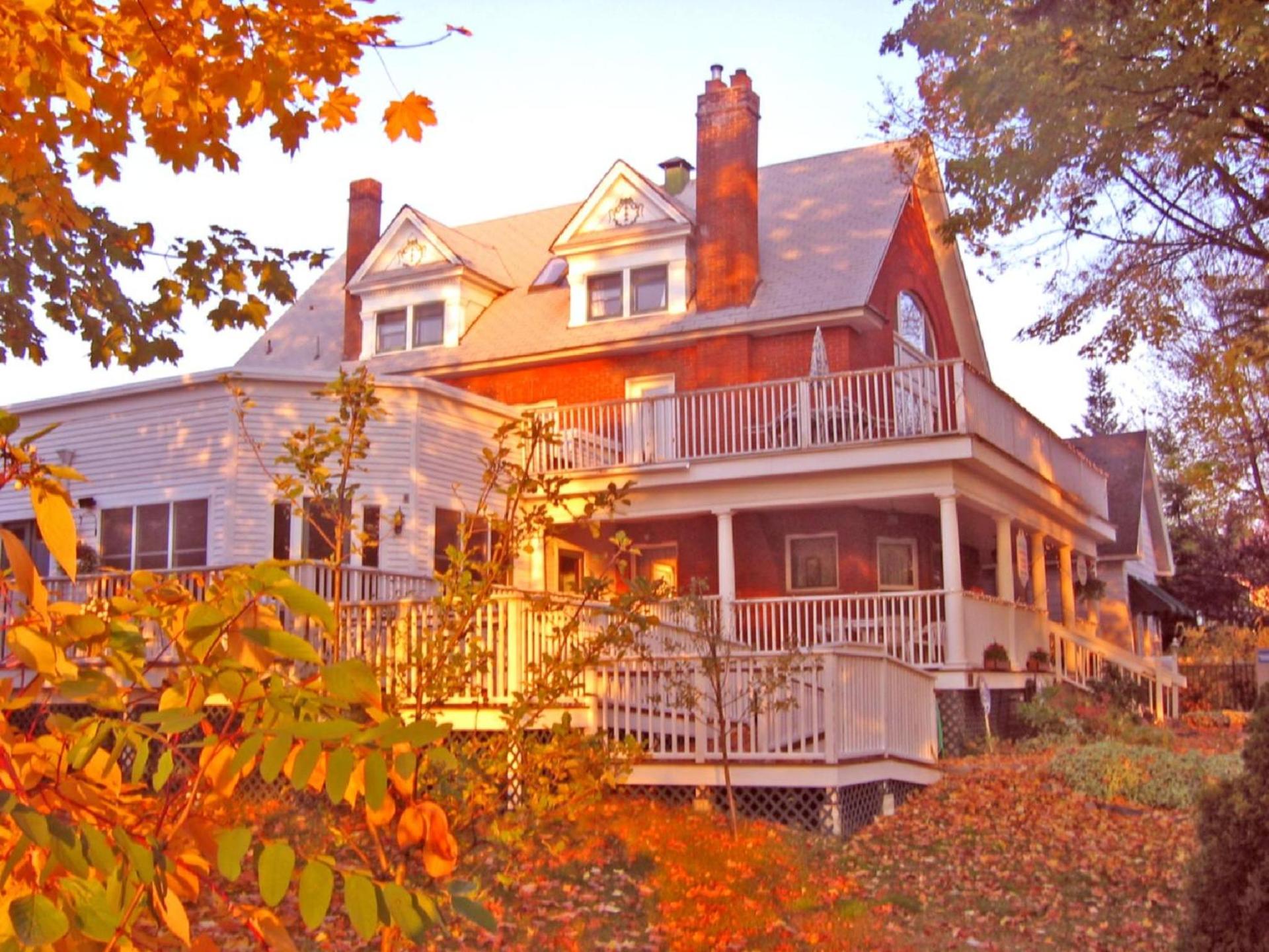 Greenbriar Inn photo 1