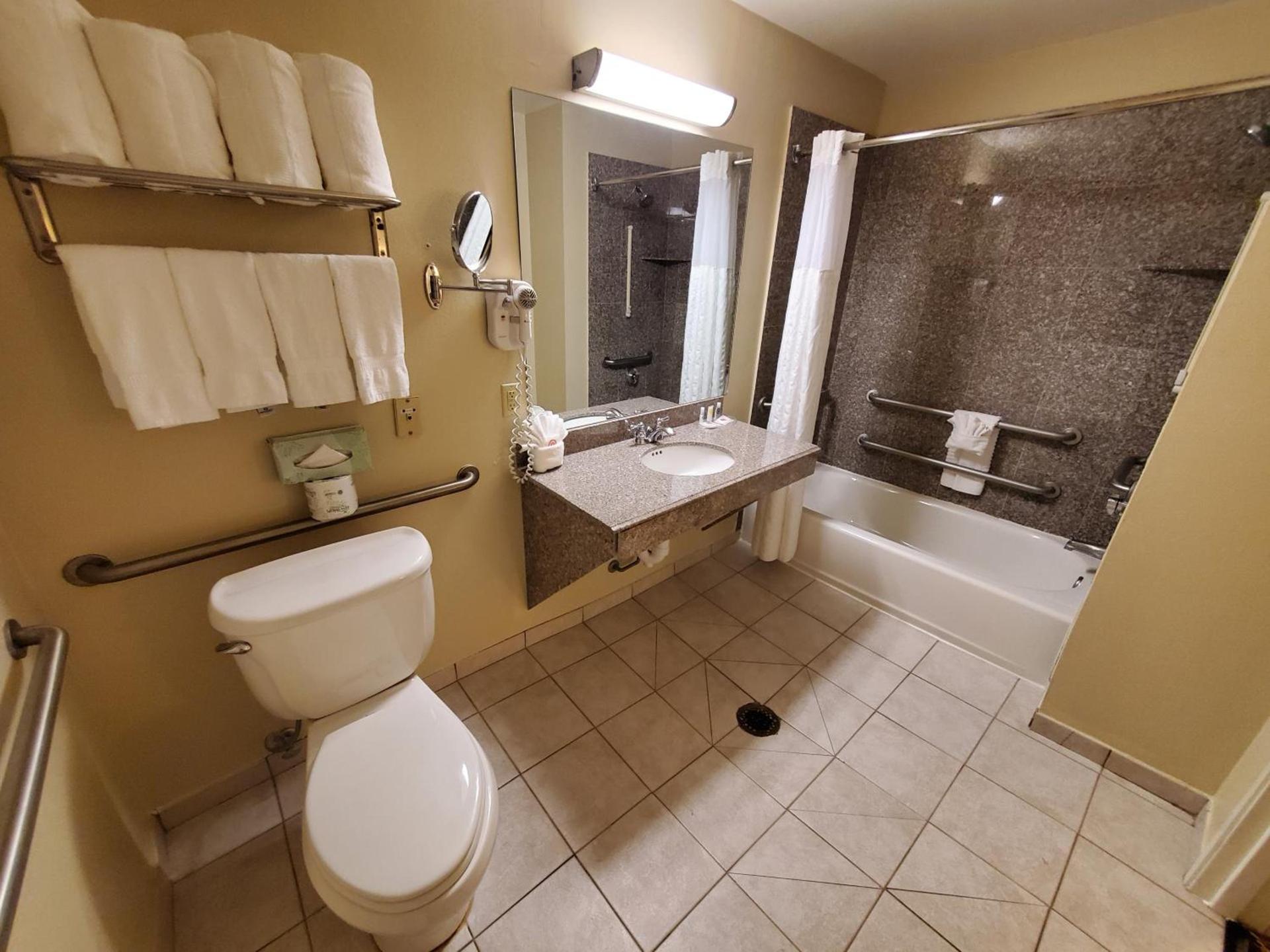 Comfort Suites Houston near Medical Center- NRG Stadium photo 30