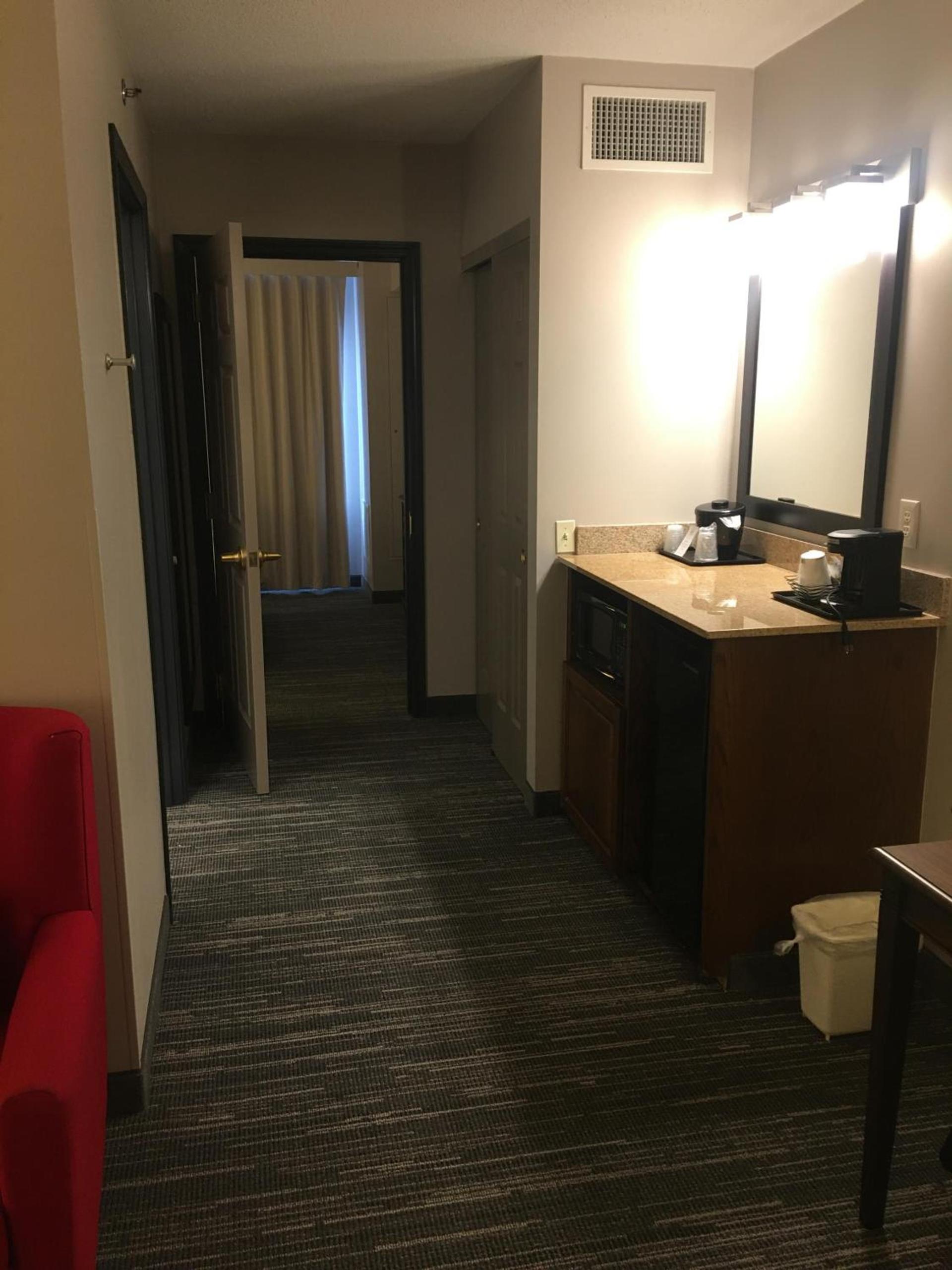 Country Inn & Suites by Radisson, Grand Rapids East, MI photo 43