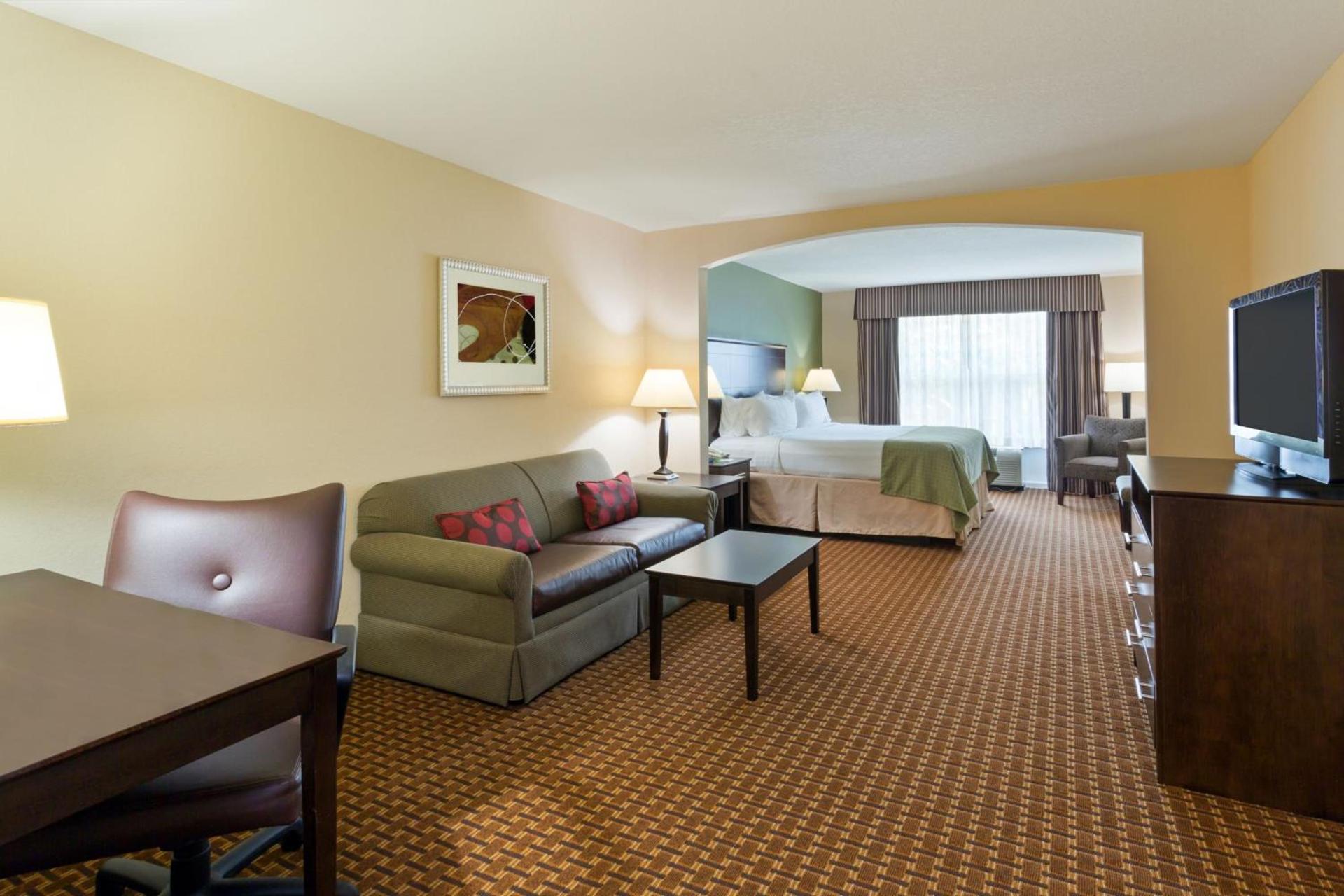Holiday Inn Daytona Beach LPGA photo 25