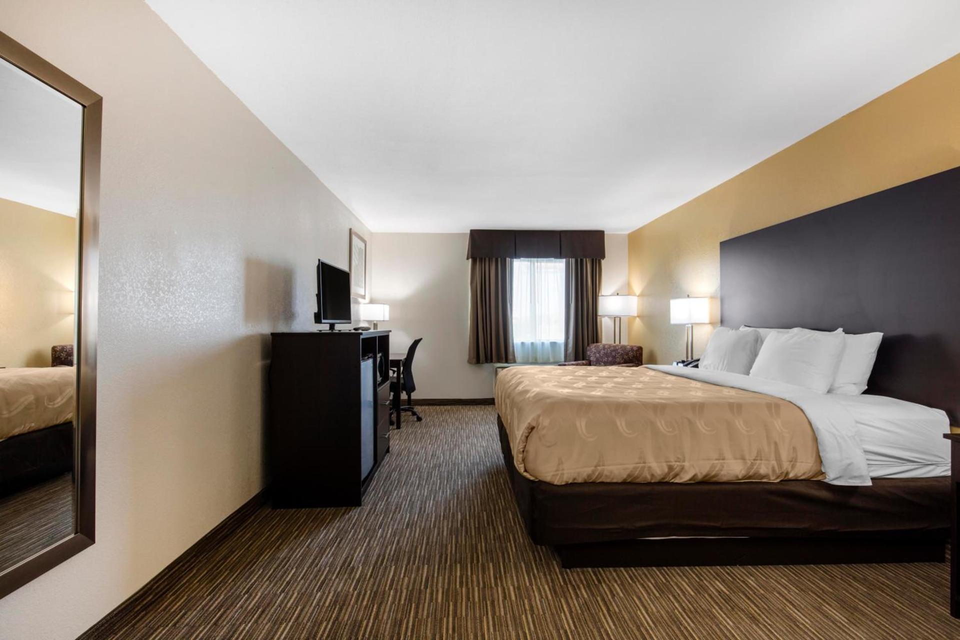 Quality Inn & Suites Metropolis I-24 photo 31