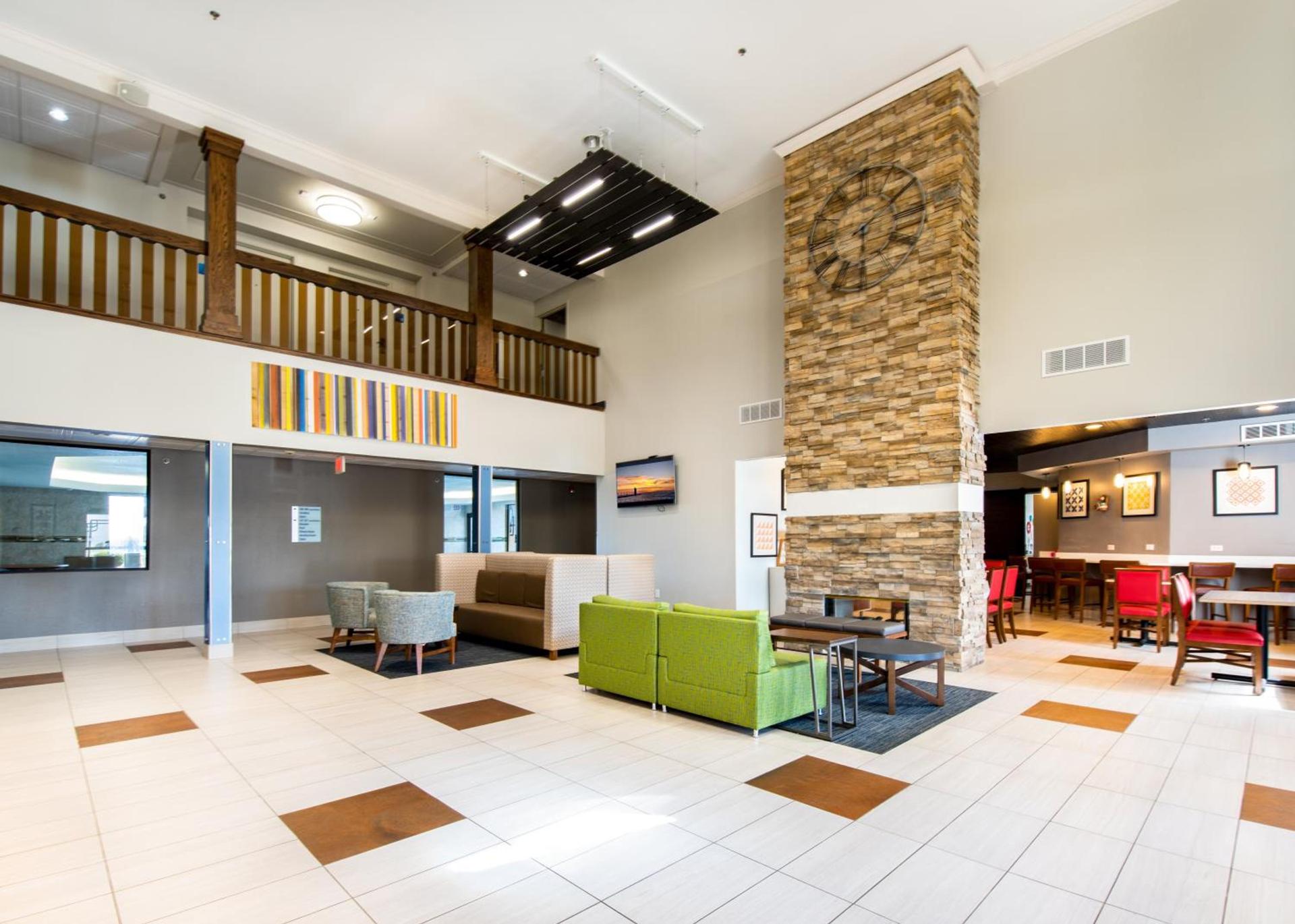 Country Inn & Suites by Radisson, South Haven, MI photo 5