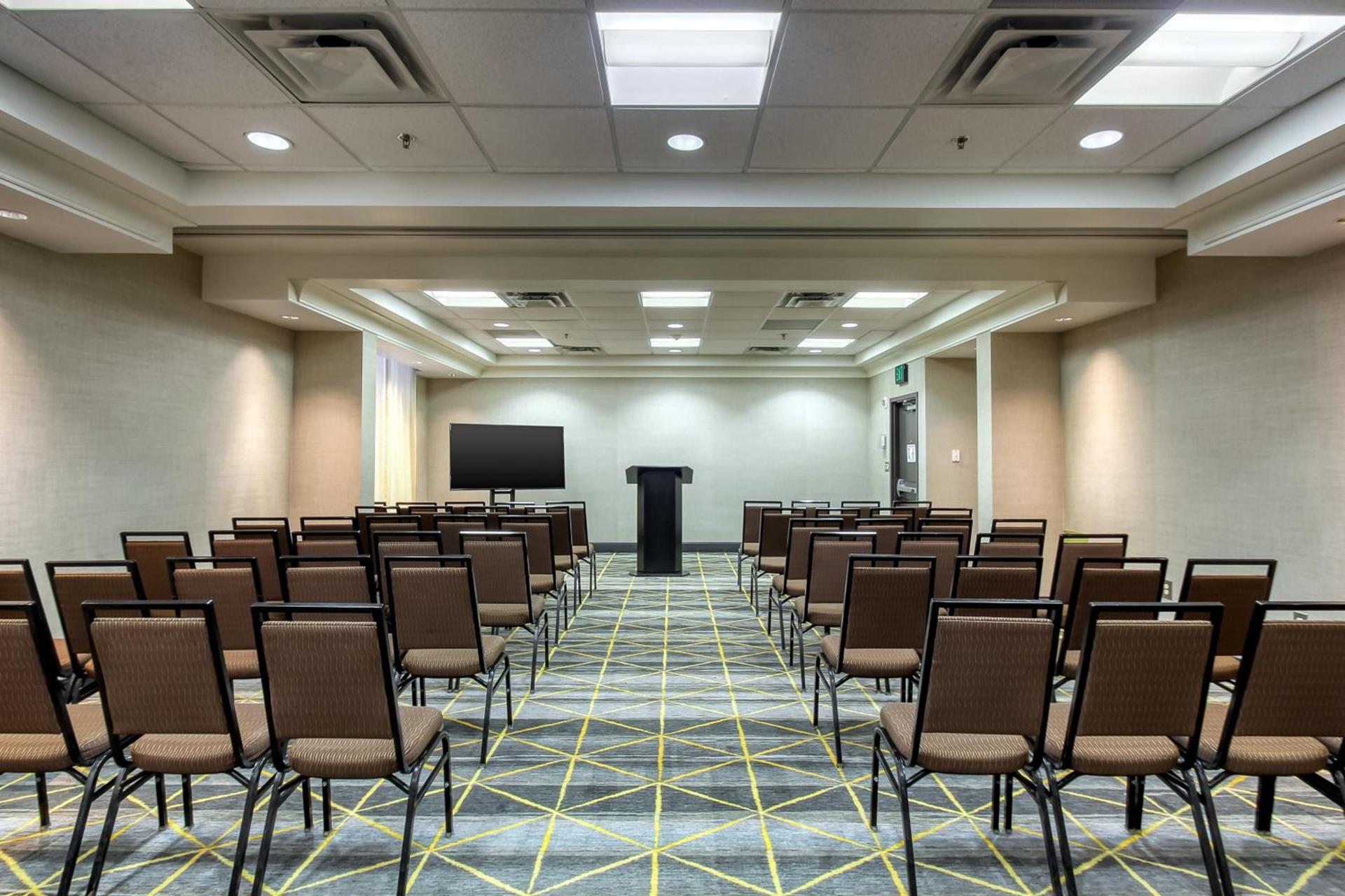 Holiday Inn & Suites Atlanta Airport North by IHG photo 43