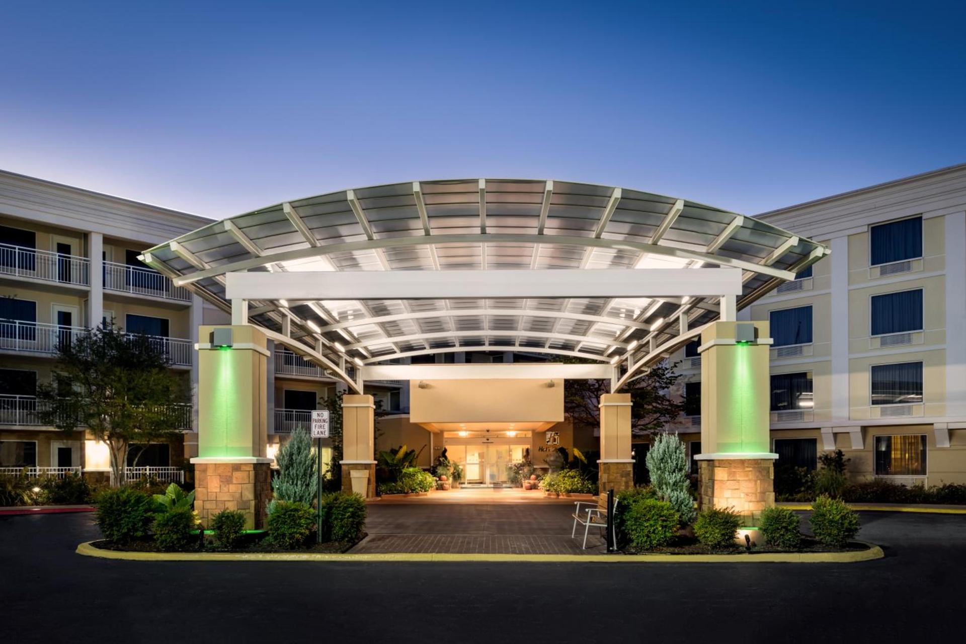Holiday Inn & Suites Atlanta Airport North by IHG photo 13