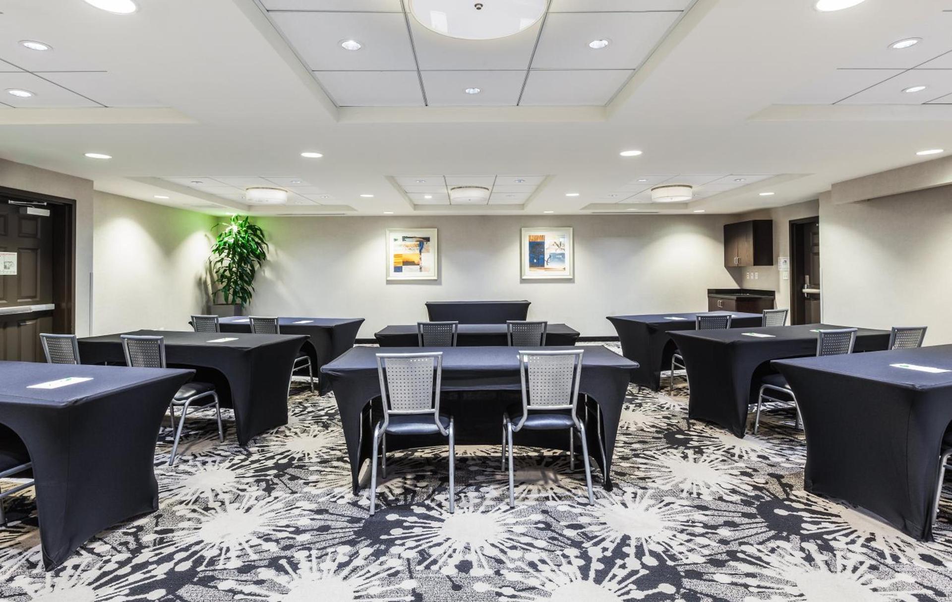 Holiday Inn Oceanside Marina Camp Pendleton by IHG photo 65