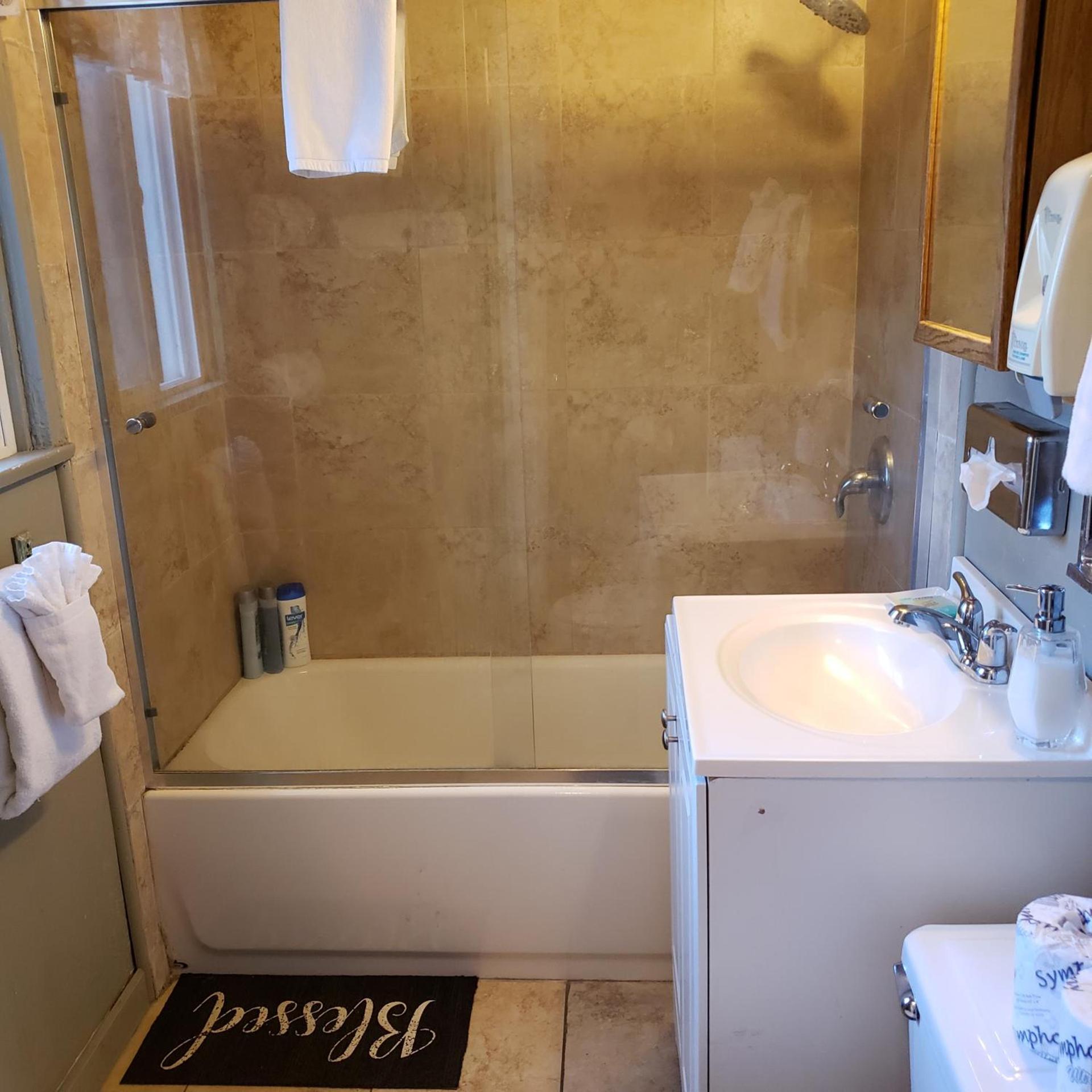 Grey Squirrel Resort photo 9