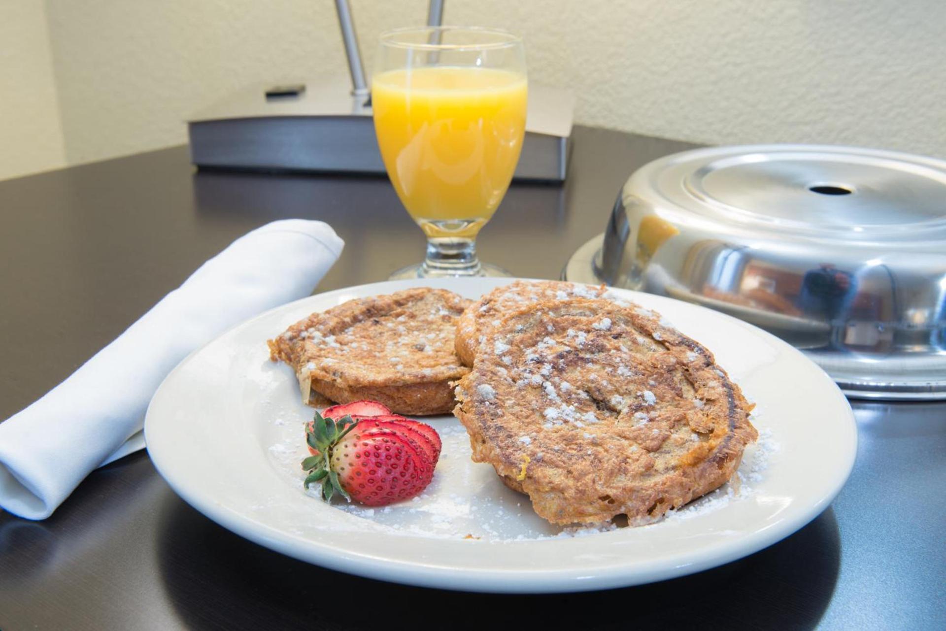Holiday Inn Bismarck by IHG photo 12