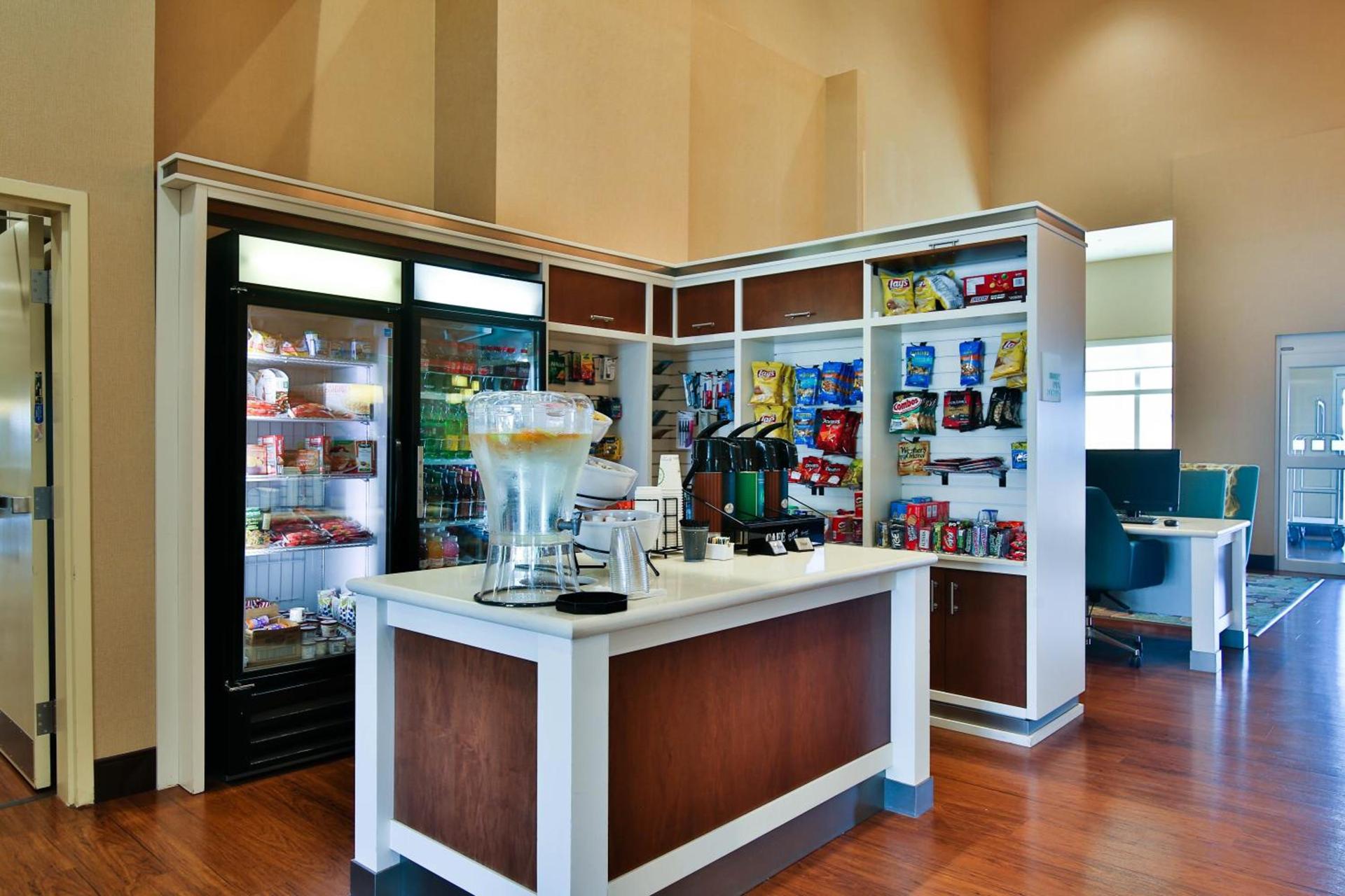 Holiday Inn Bismarck by IHG photo 10