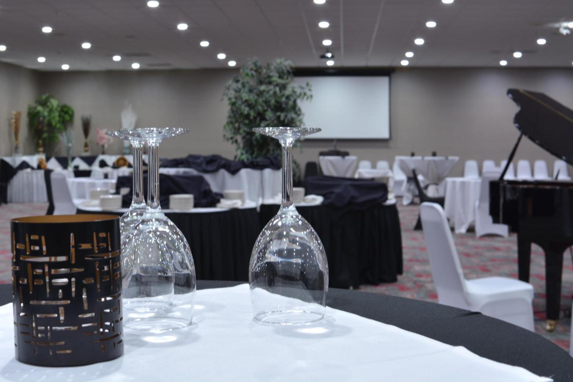 Holiday Inn - Salem by IHG photo 42