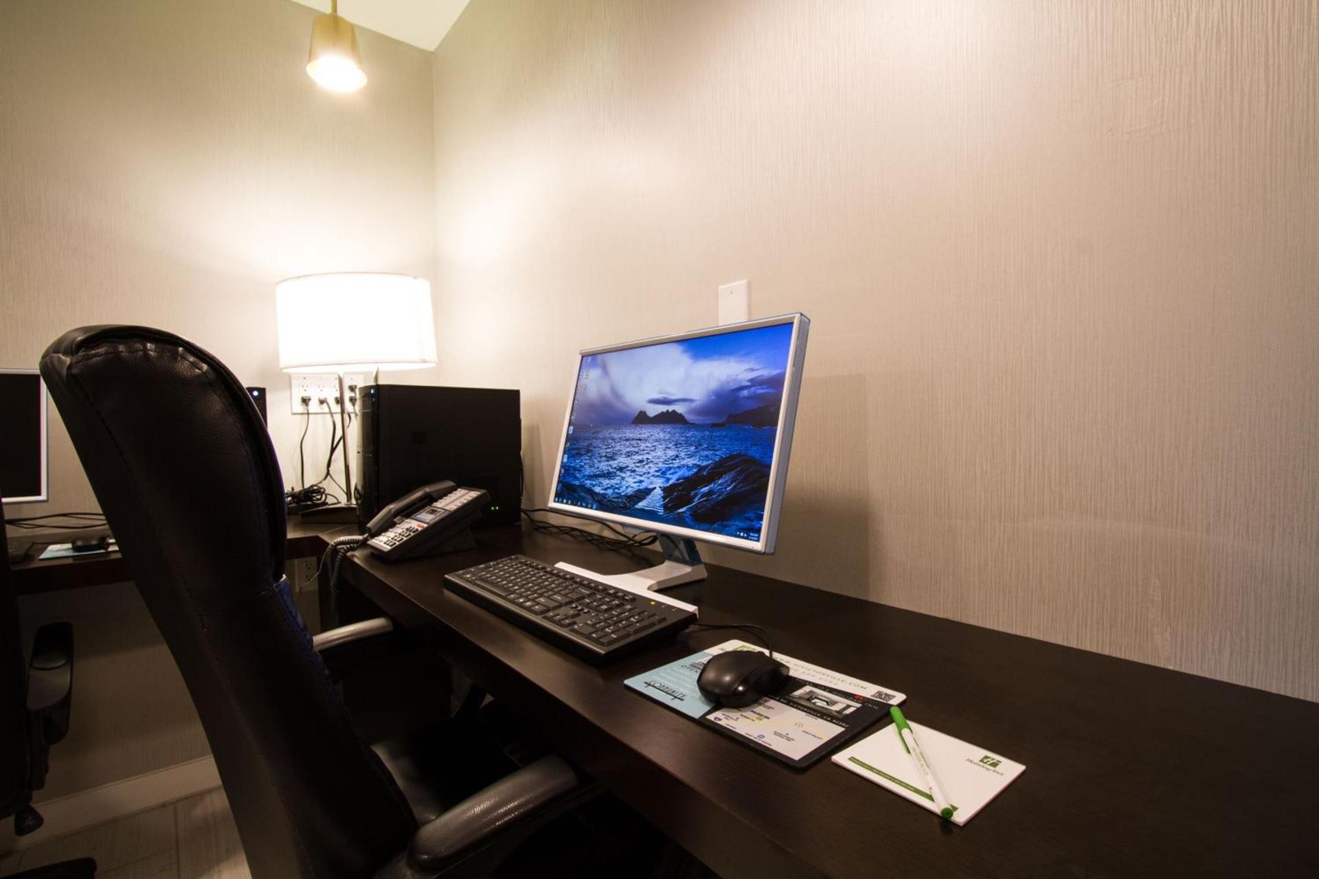 Holiday Inn Victorville by IHG photo 37