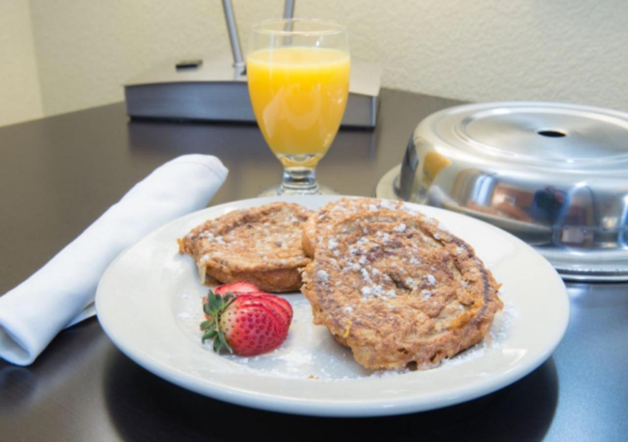 Holiday Inn Bismarck by IHG photo 28