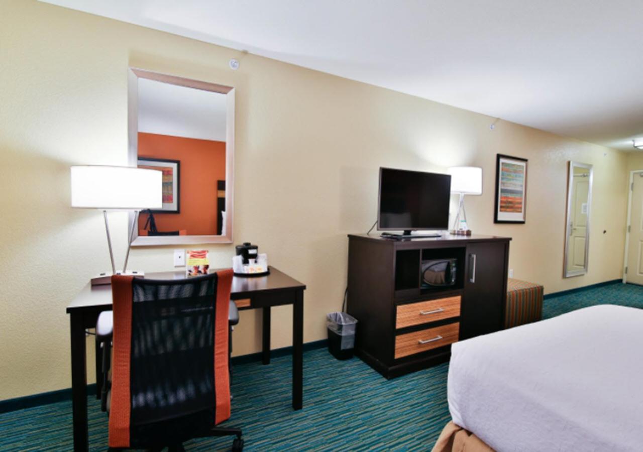 Holiday Inn Bismarck by IHG photo 29