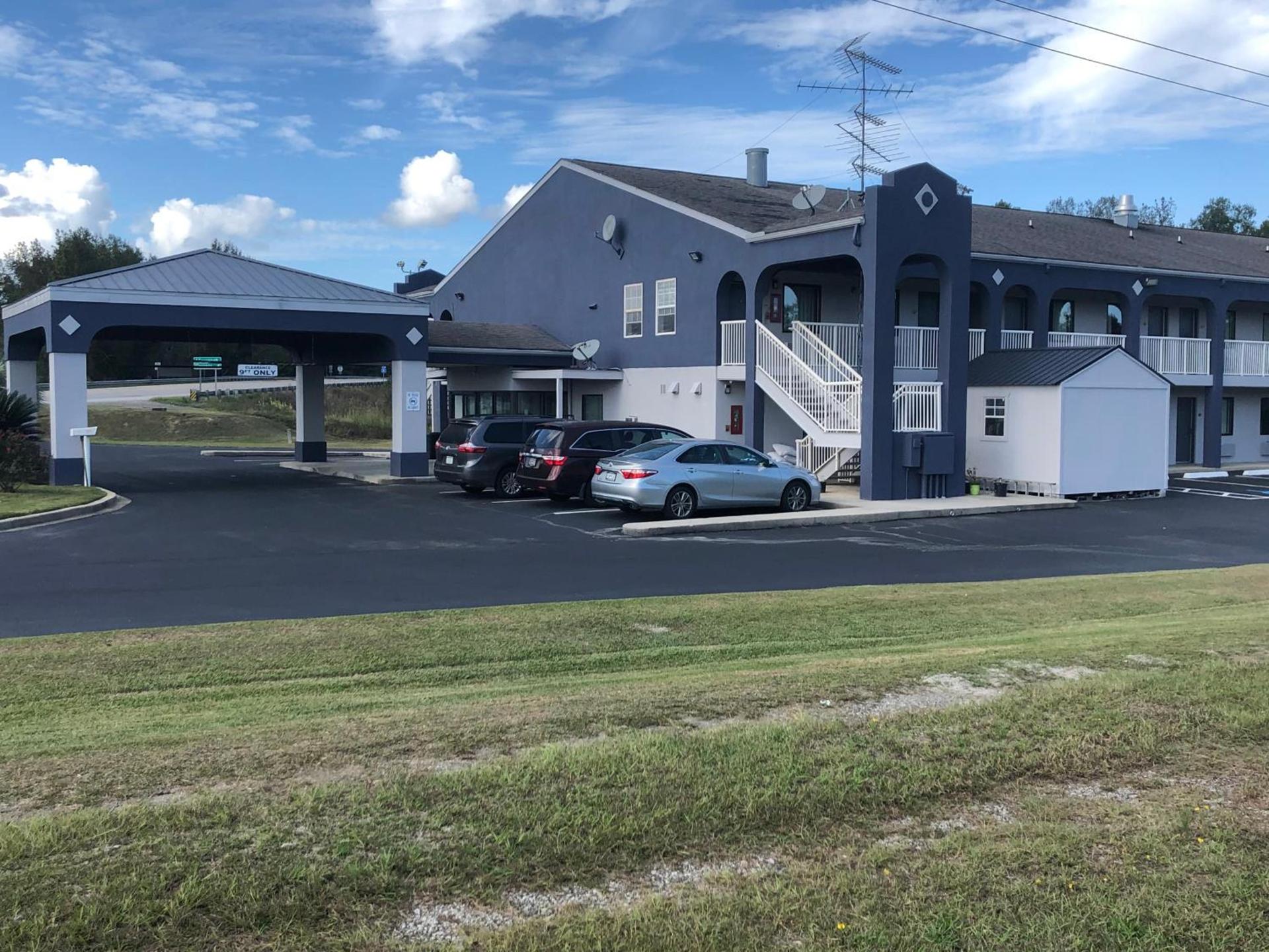 Budget Inn Timmonsville photo 10