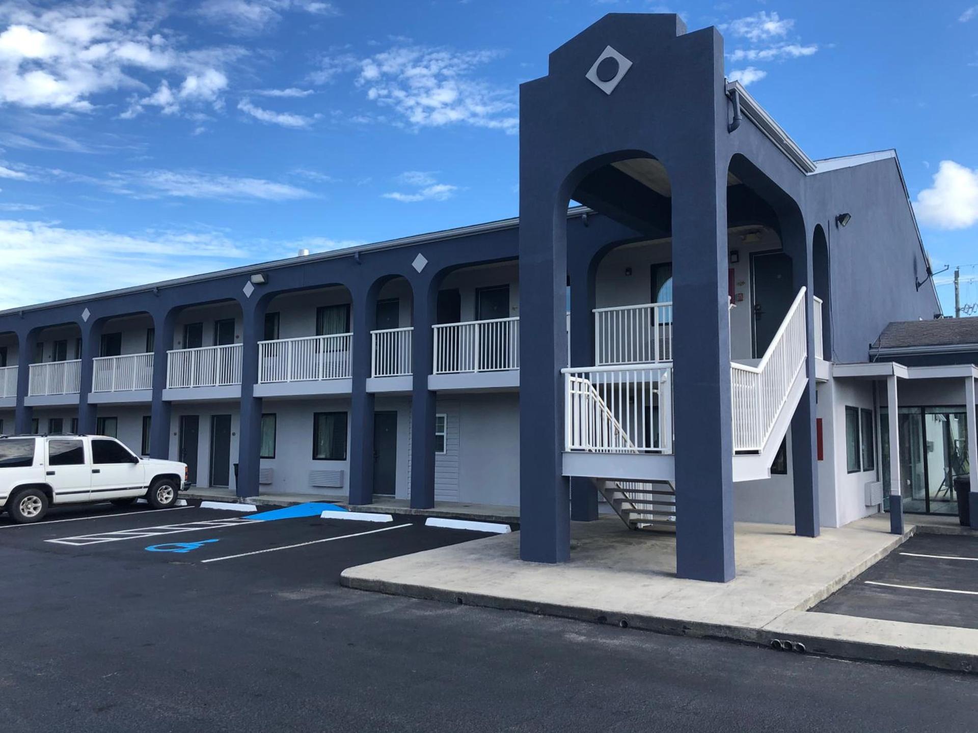 Budget Inn Timmonsville photo 9