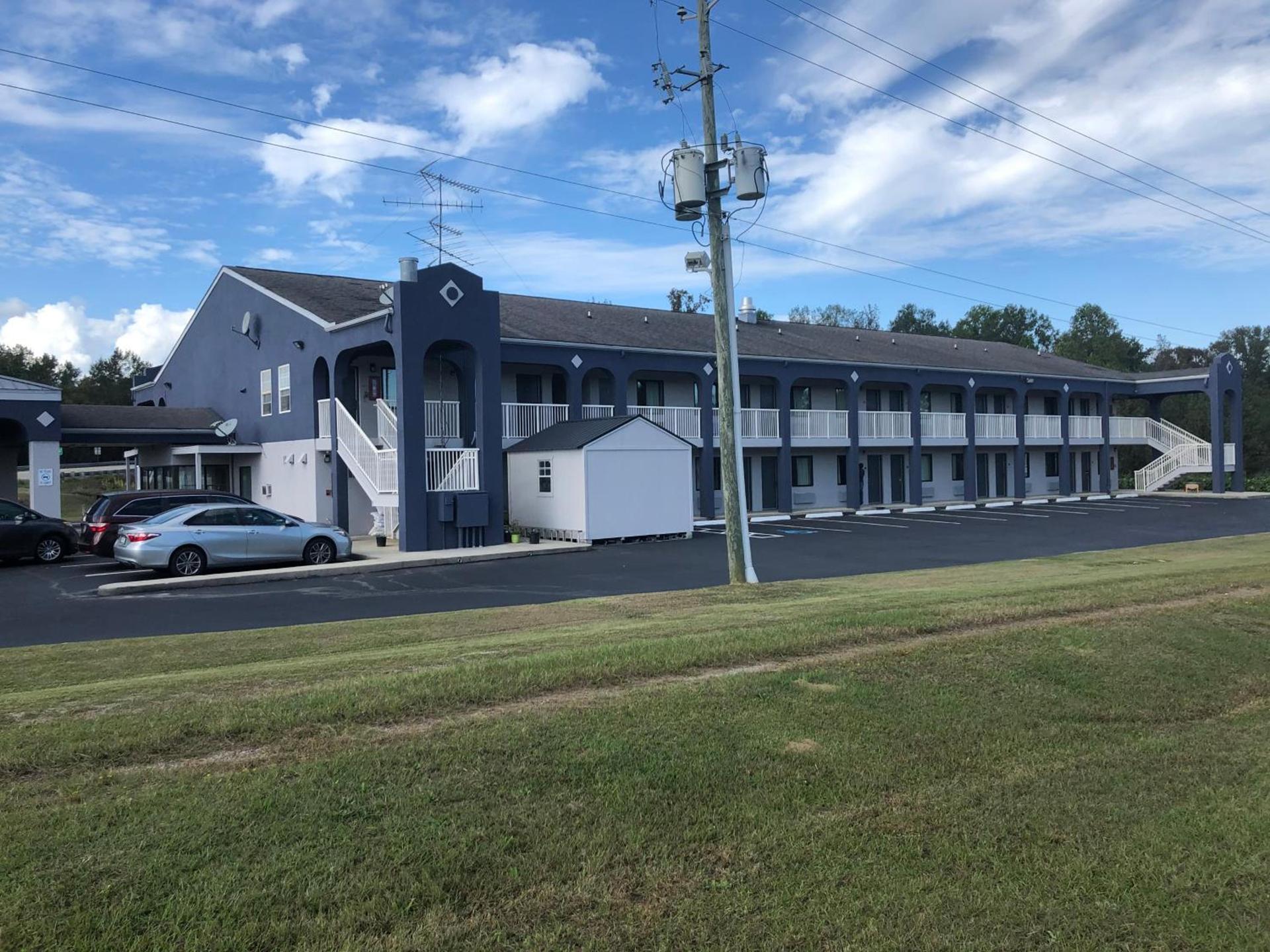 Budget Inn Timmonsville photo 8