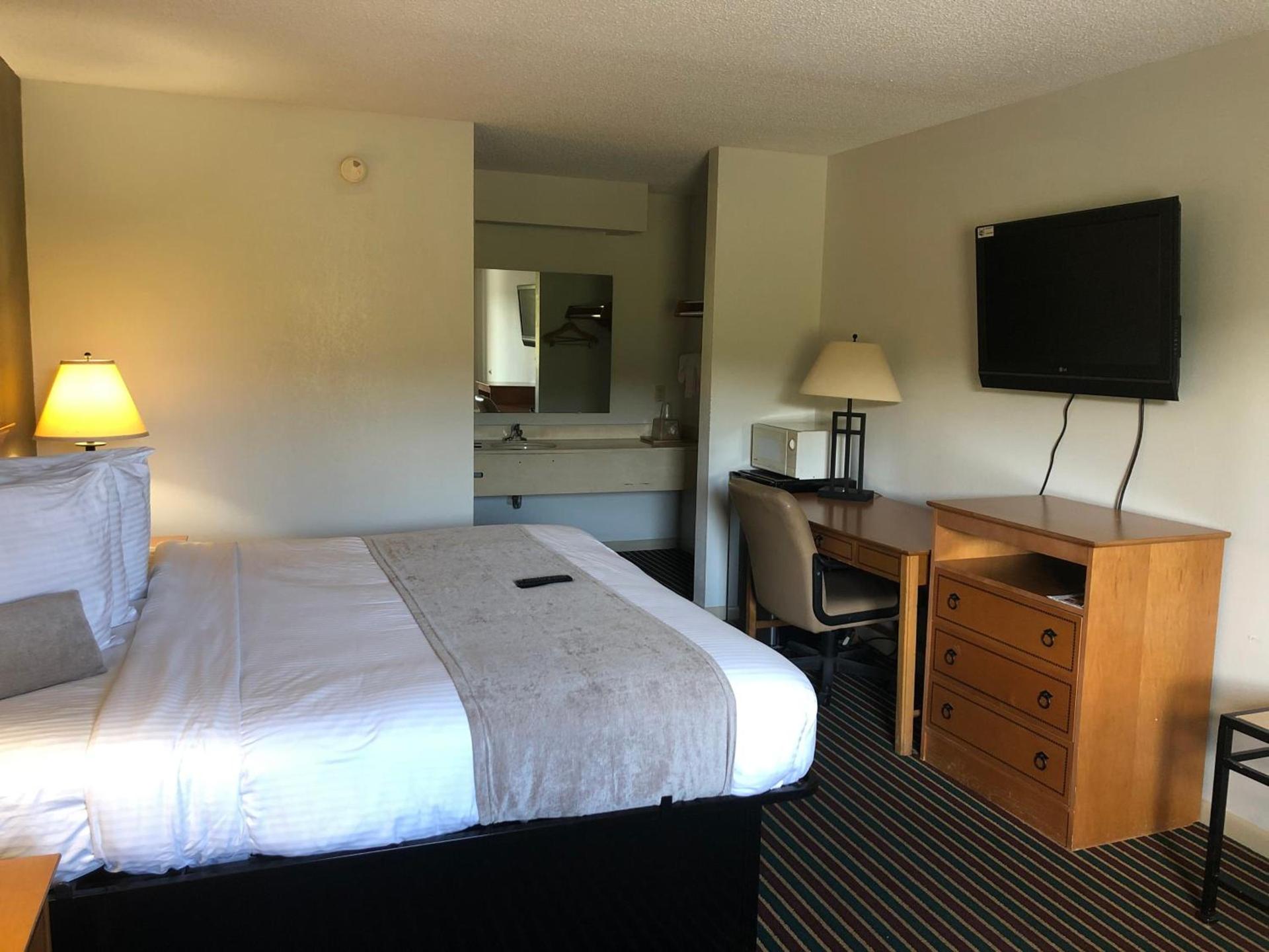 Budget Inn Timmonsville photo 3