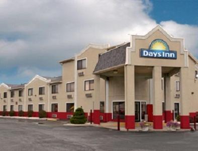 Days Inn by Wyndham Effingham photo 15