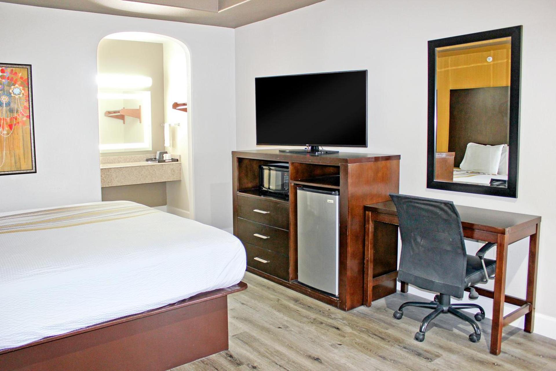 Palacio Royale Houston NW at Beltway 8 photo 23