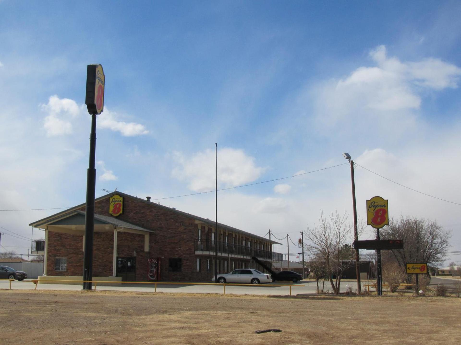 Super 8 by Wyndham Dumas TX photo 20