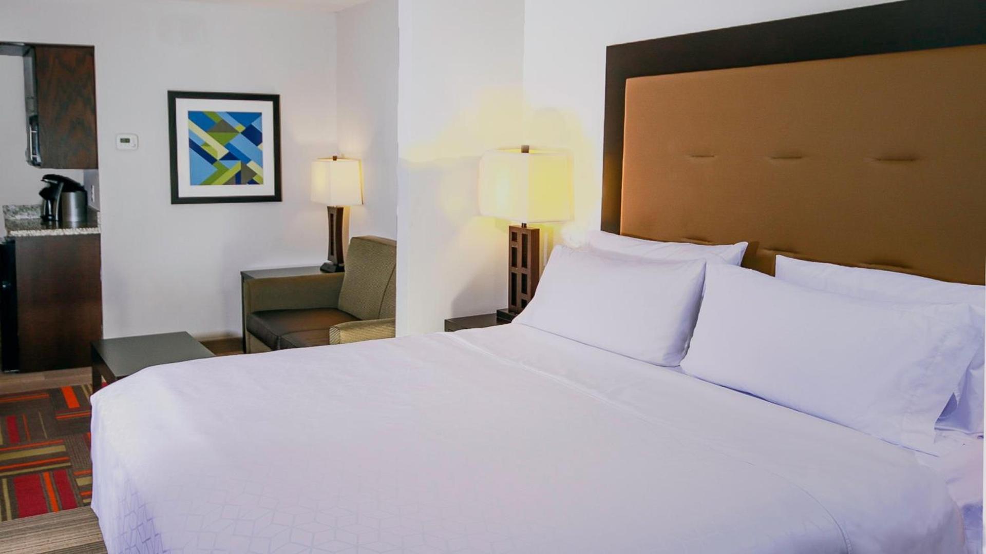 Holiday Inn Express & Suites Ironton by IHG photo 57