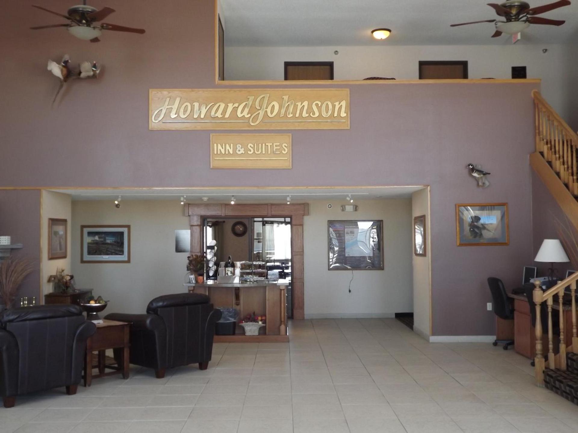 Howard Johnson by Wyndham Oacoma Hotel & Suites photo 19