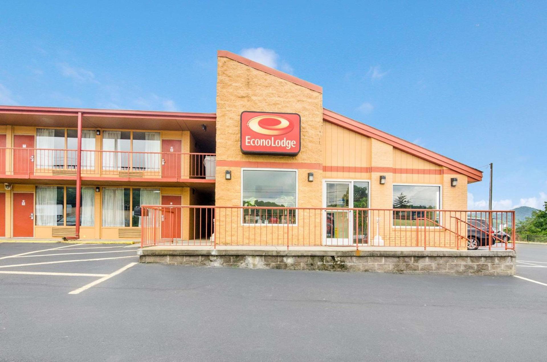 Econo Lodge Marion I-81 photo 4