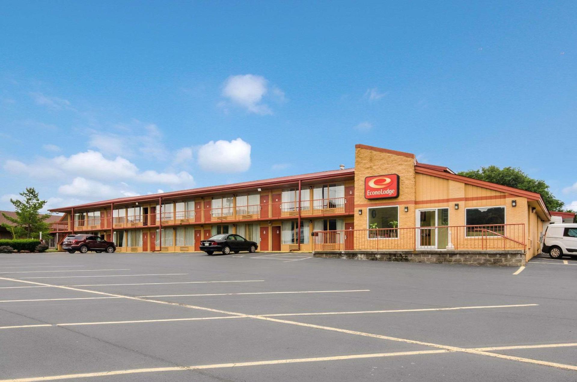 Econo Lodge Marion I-81 photo 6