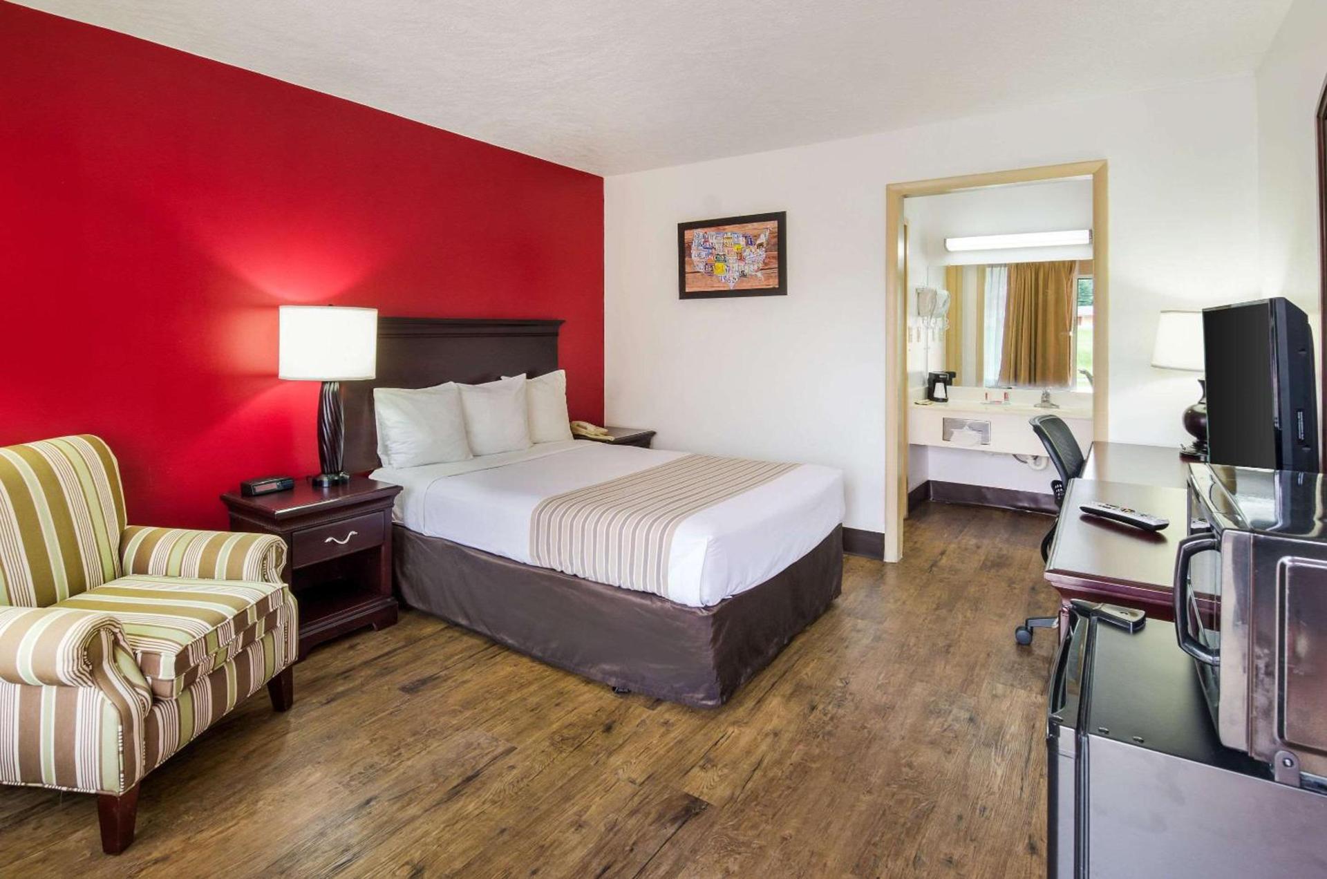Econo Lodge Marion I-81 photo 20