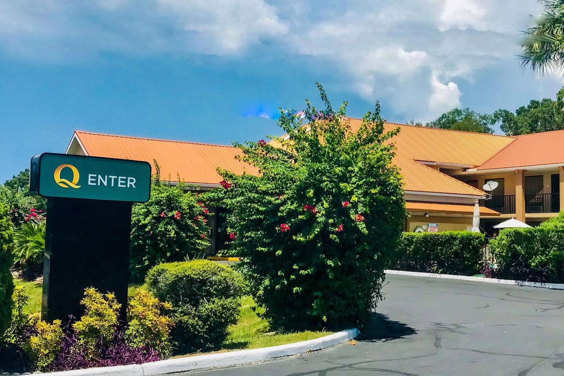 Quality Inn near Manatee Springs State Park photo 5