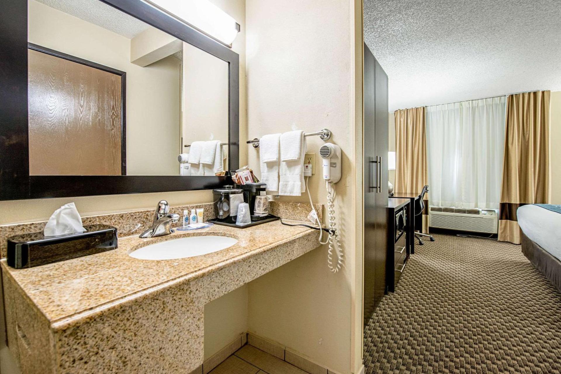 Spark by Hilton Matteson Chicago I 57 photo 18