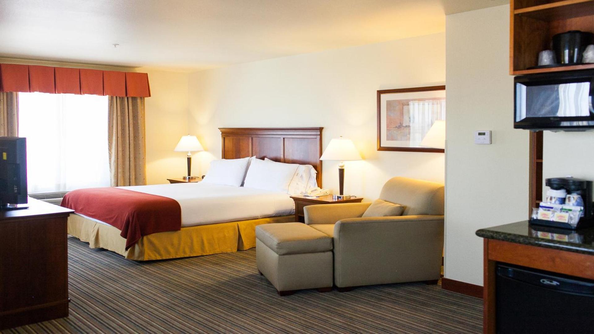 Holiday Inn Express Turlock by IHG photo 44