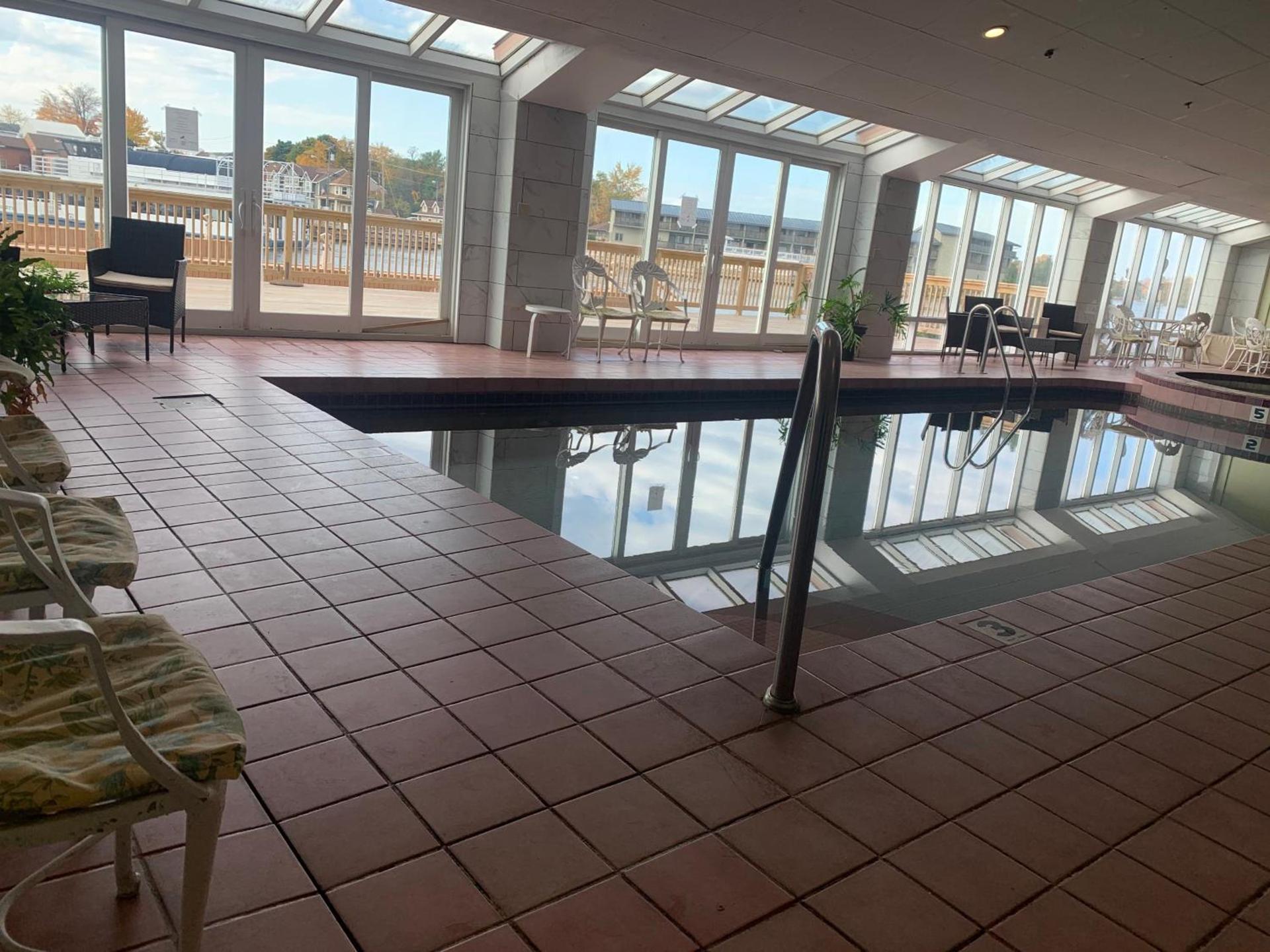 Riveredge Resort Hotel photo 51