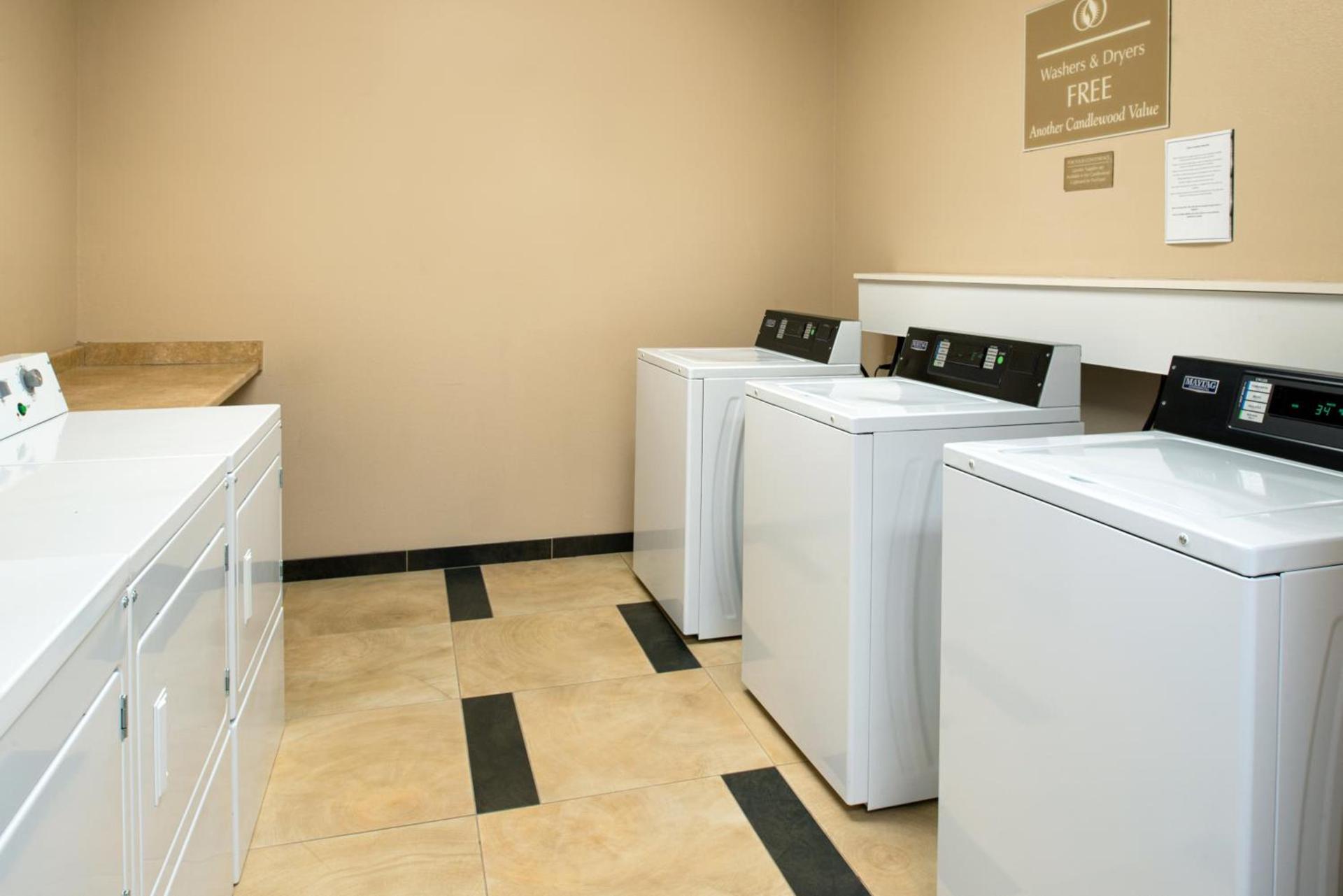 Candlewood Suites Olathe by IHG photo 5