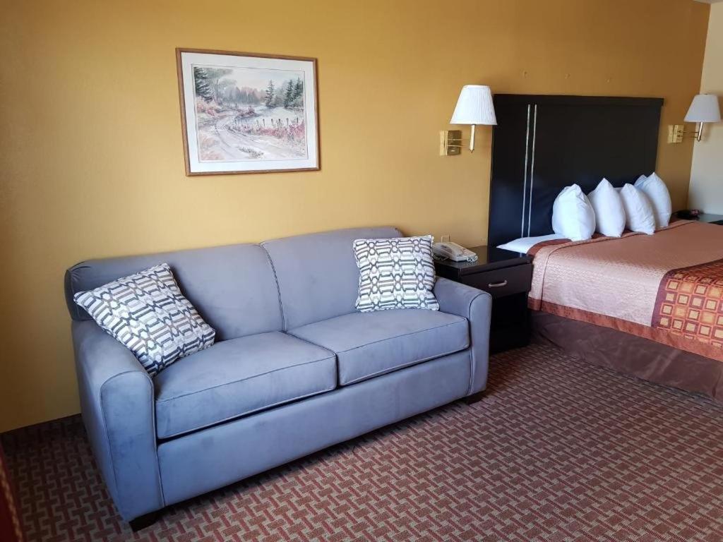 Rodeway Inn & Suites Blanding photo 21