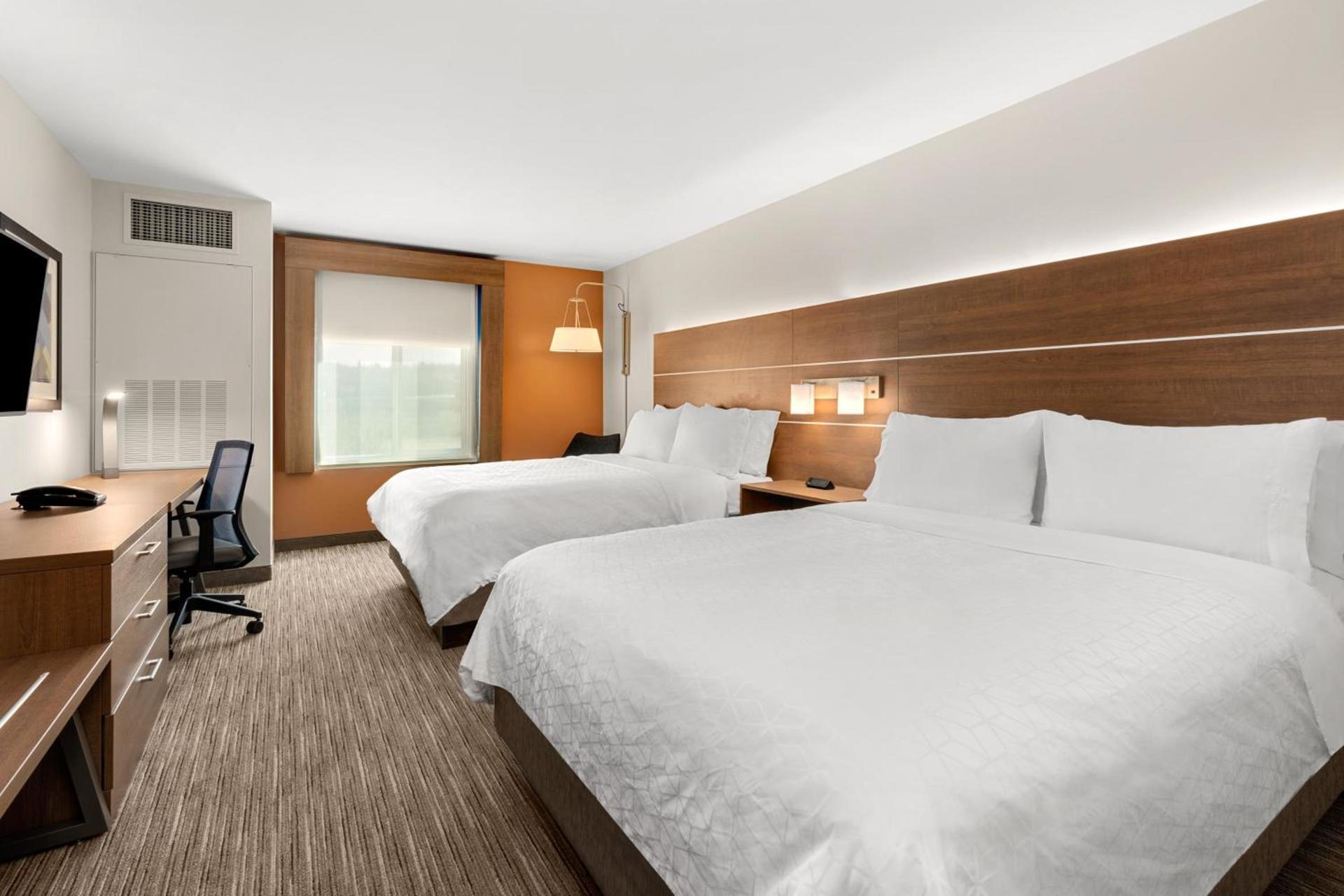 Holiday Inn Express and Suites Sumner by IHG photo 29