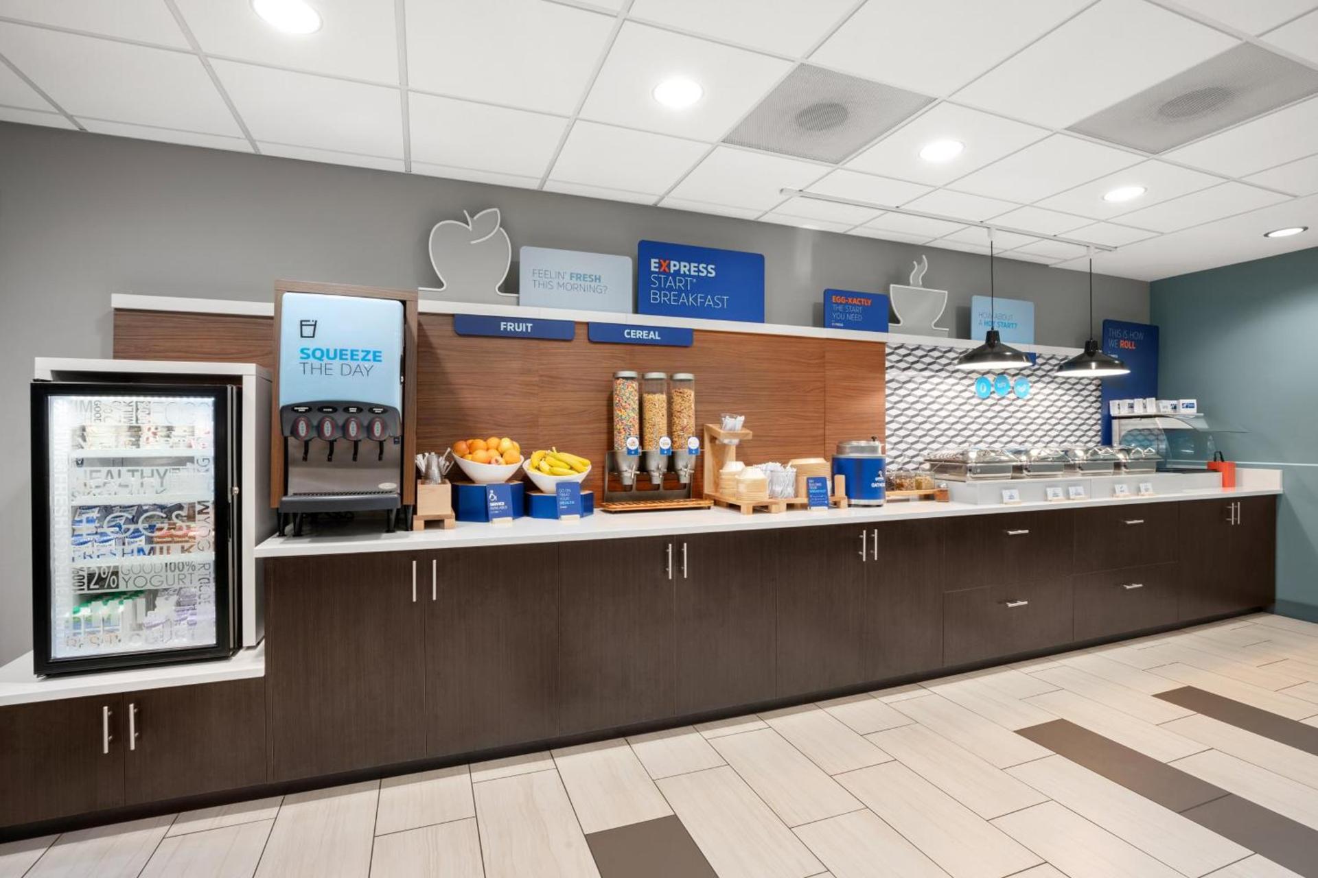 Holiday Inn Express and Suites Sumner by IHG photo 23