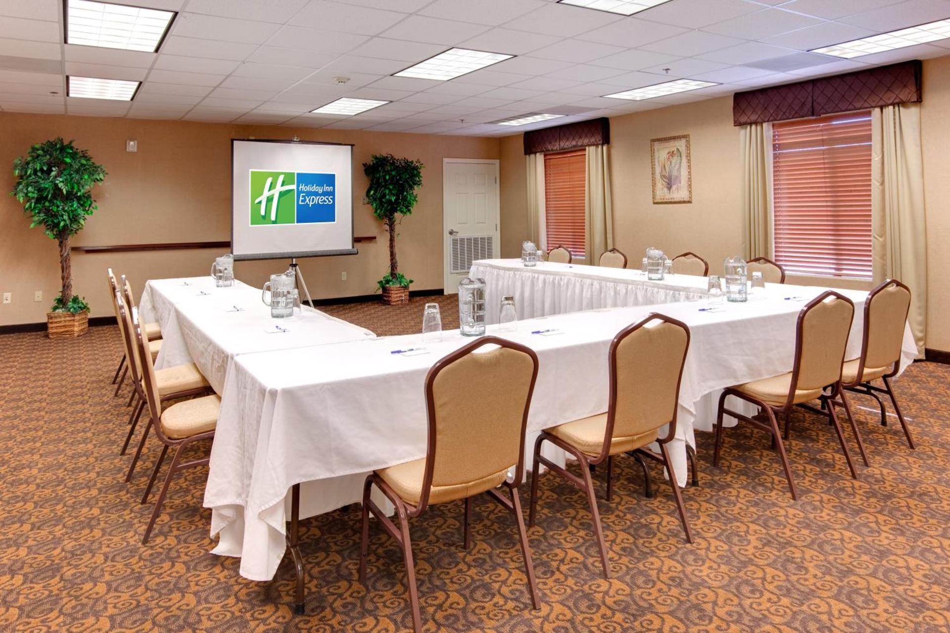 Holiday Inn Express Las Vegas-Nellis by IHG photo 24