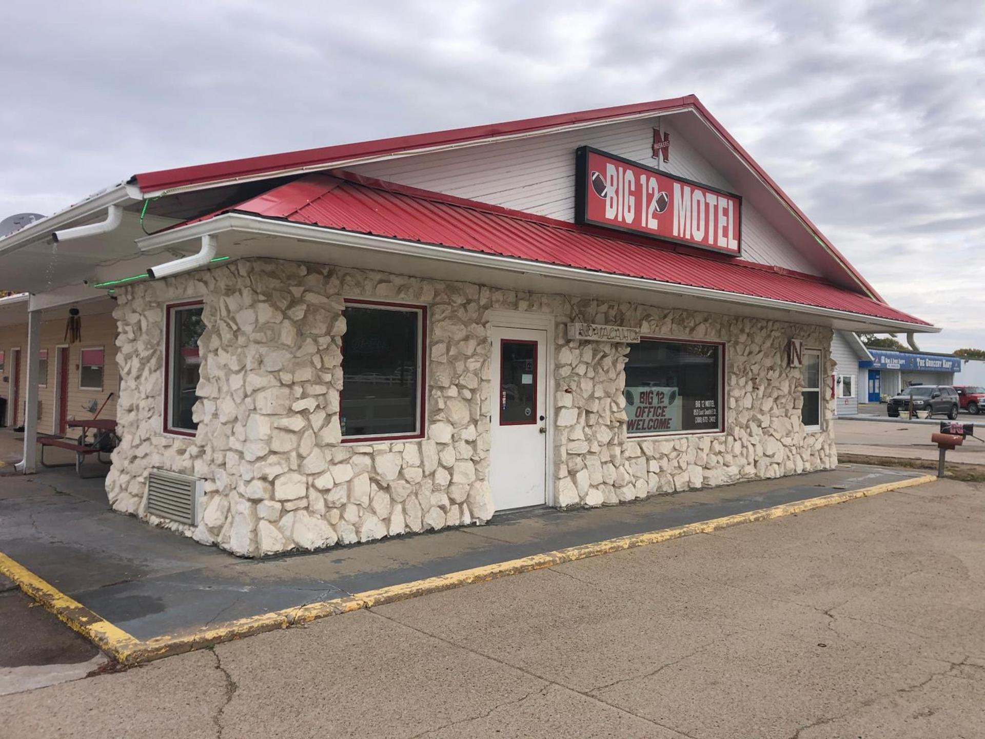 Big 12 Motel Broken Bow NE photo 15