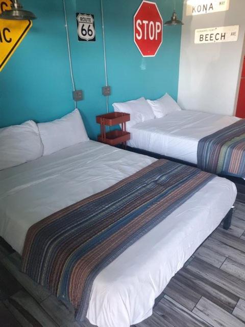 Desert Hills Motel photo 73