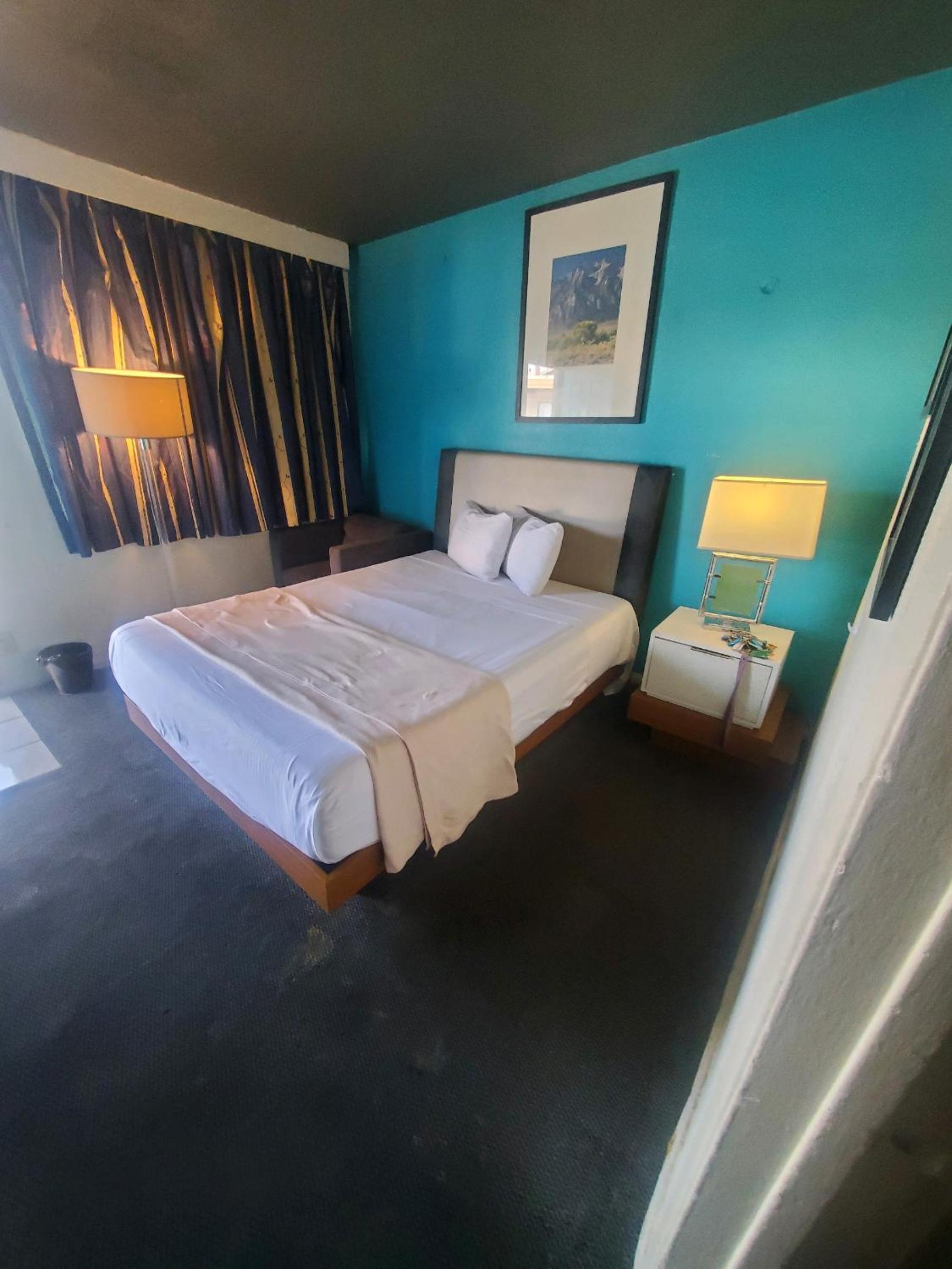 Desert Hills Motel photo 69