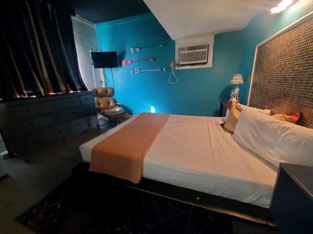 Desert Hills Motel photo 44